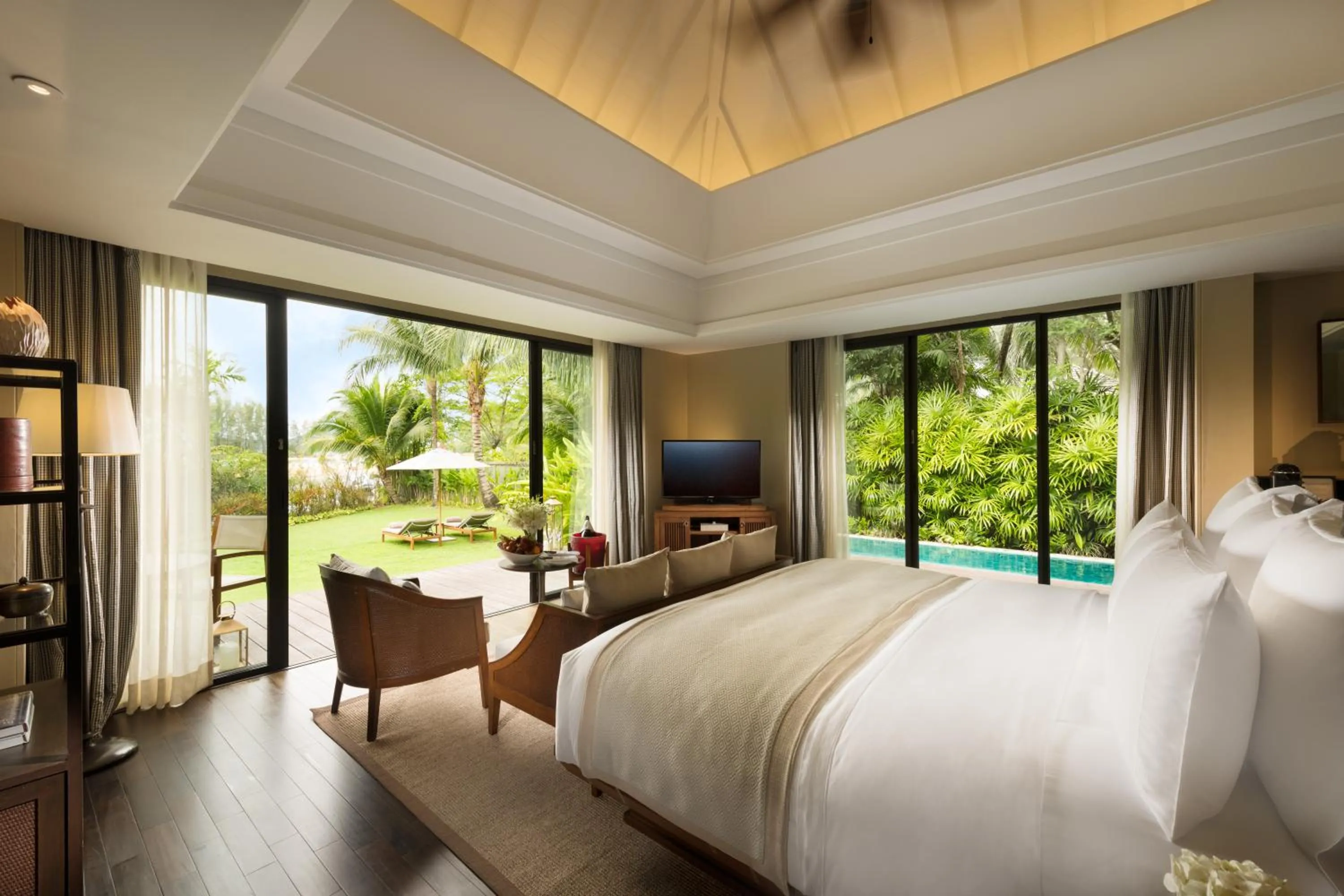 Photo of the whole room, Bed in Anantara Layan Phuket Resort