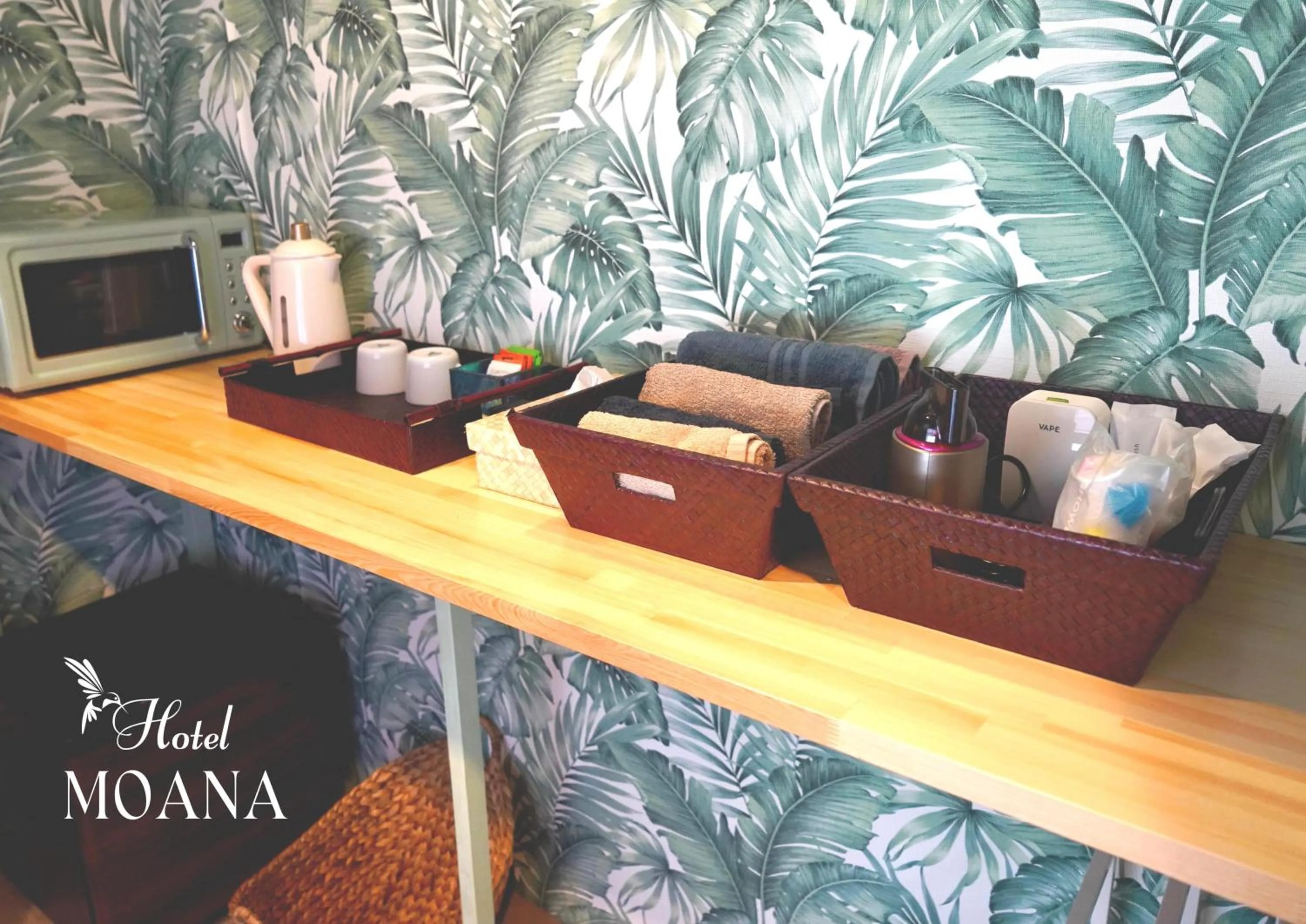 Text overlay in Hotel MOANA絶景オーシャンビューカフェラウンジ朝食付き