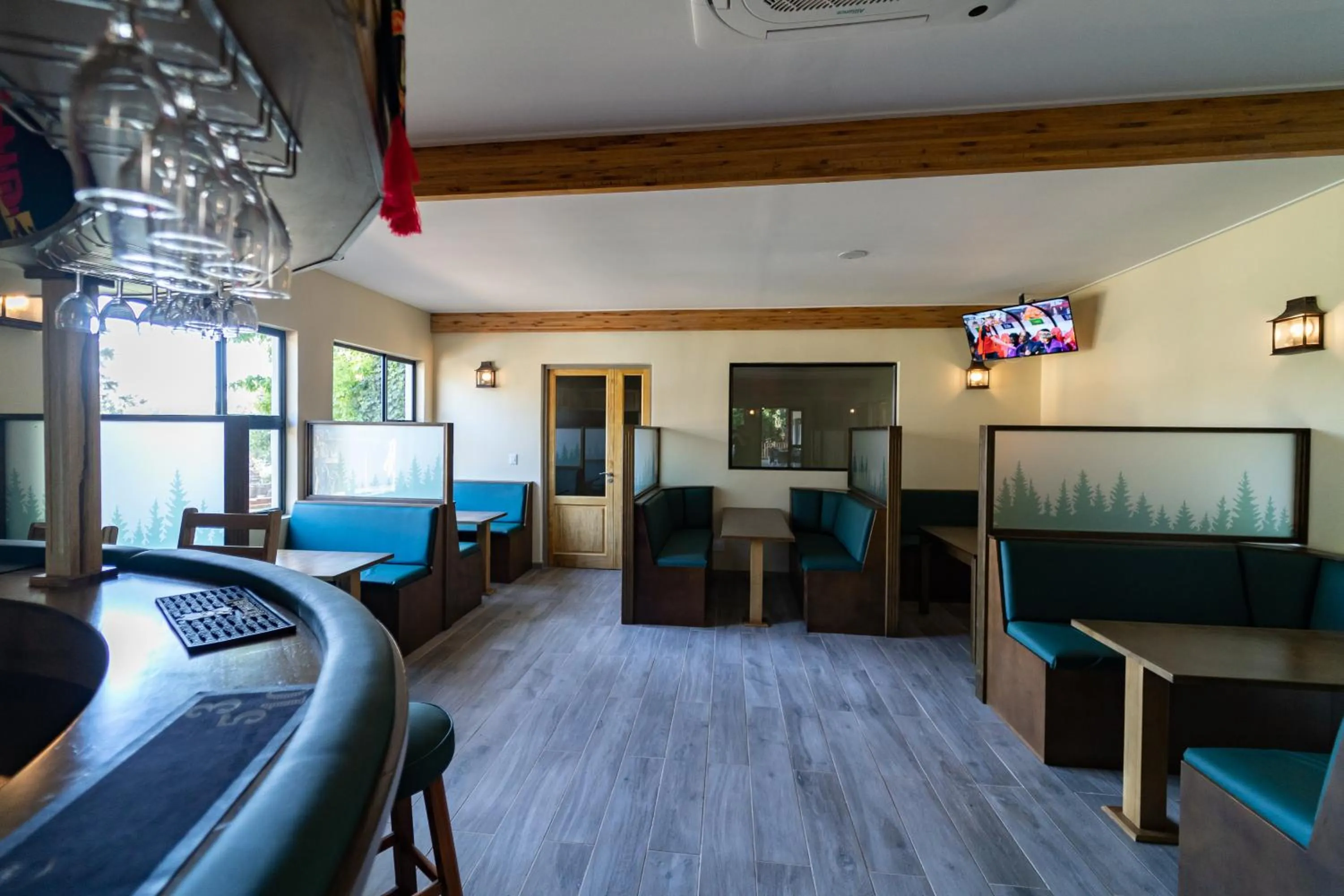 Lounge or bar in Gooderson Monks Cowl Golf Resort