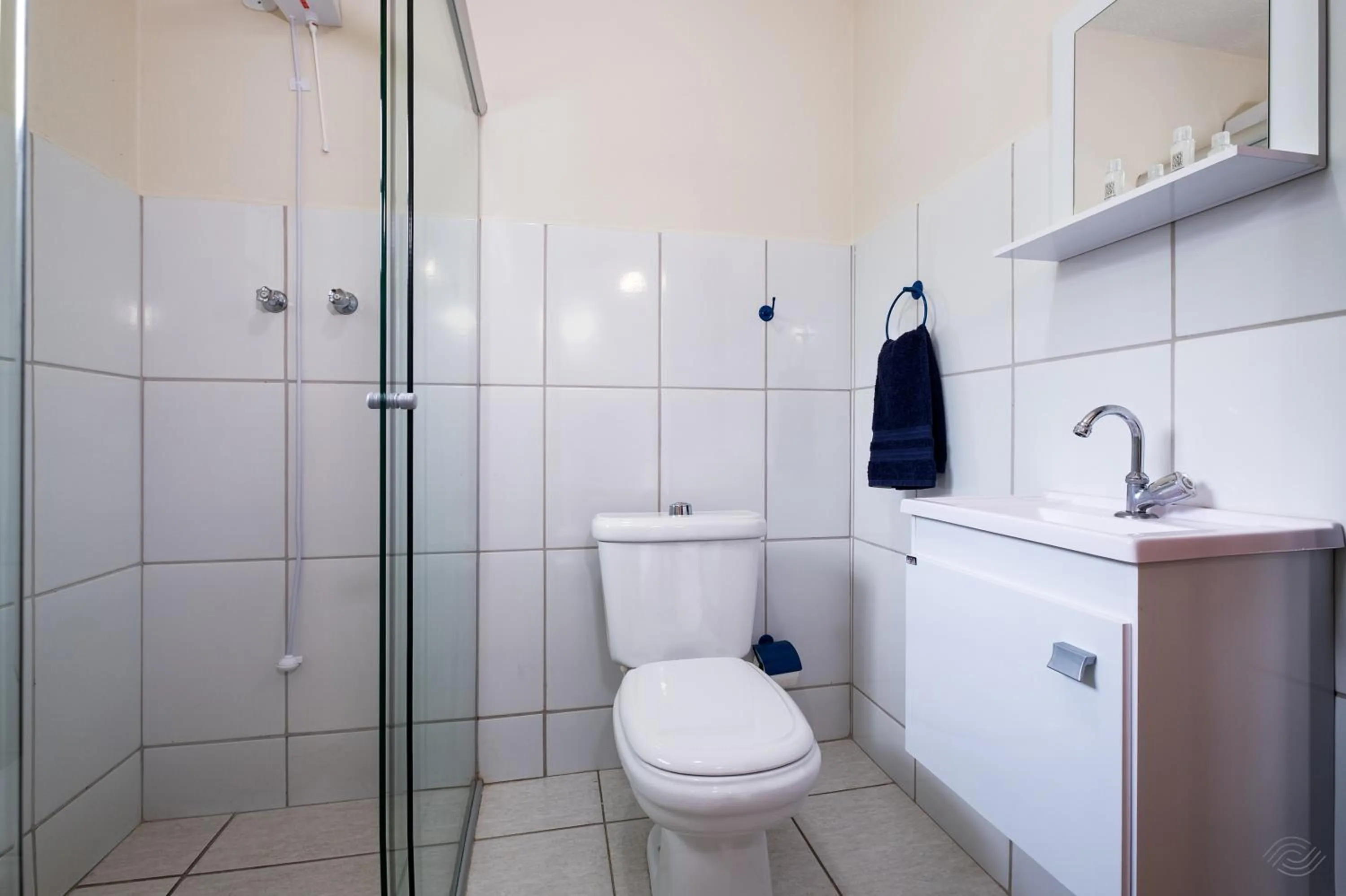 Shower in Pousada Encantos de Socorro