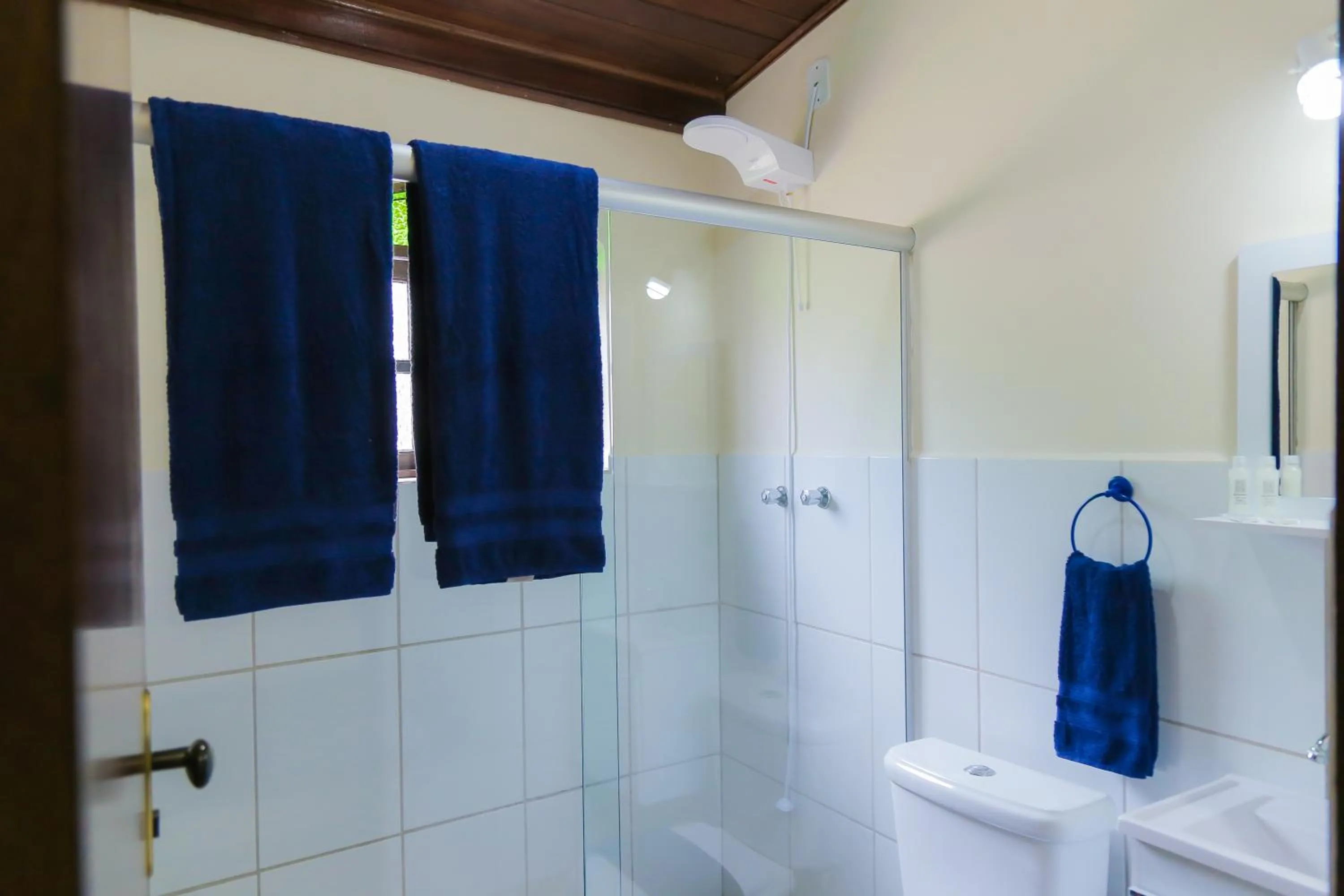 Shower in Pousada Encantos de Socorro