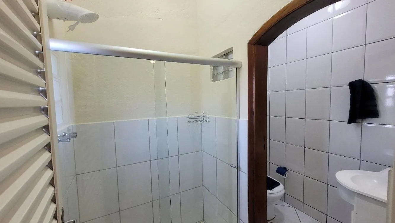 Shower in Pousada Encantos de Socorro