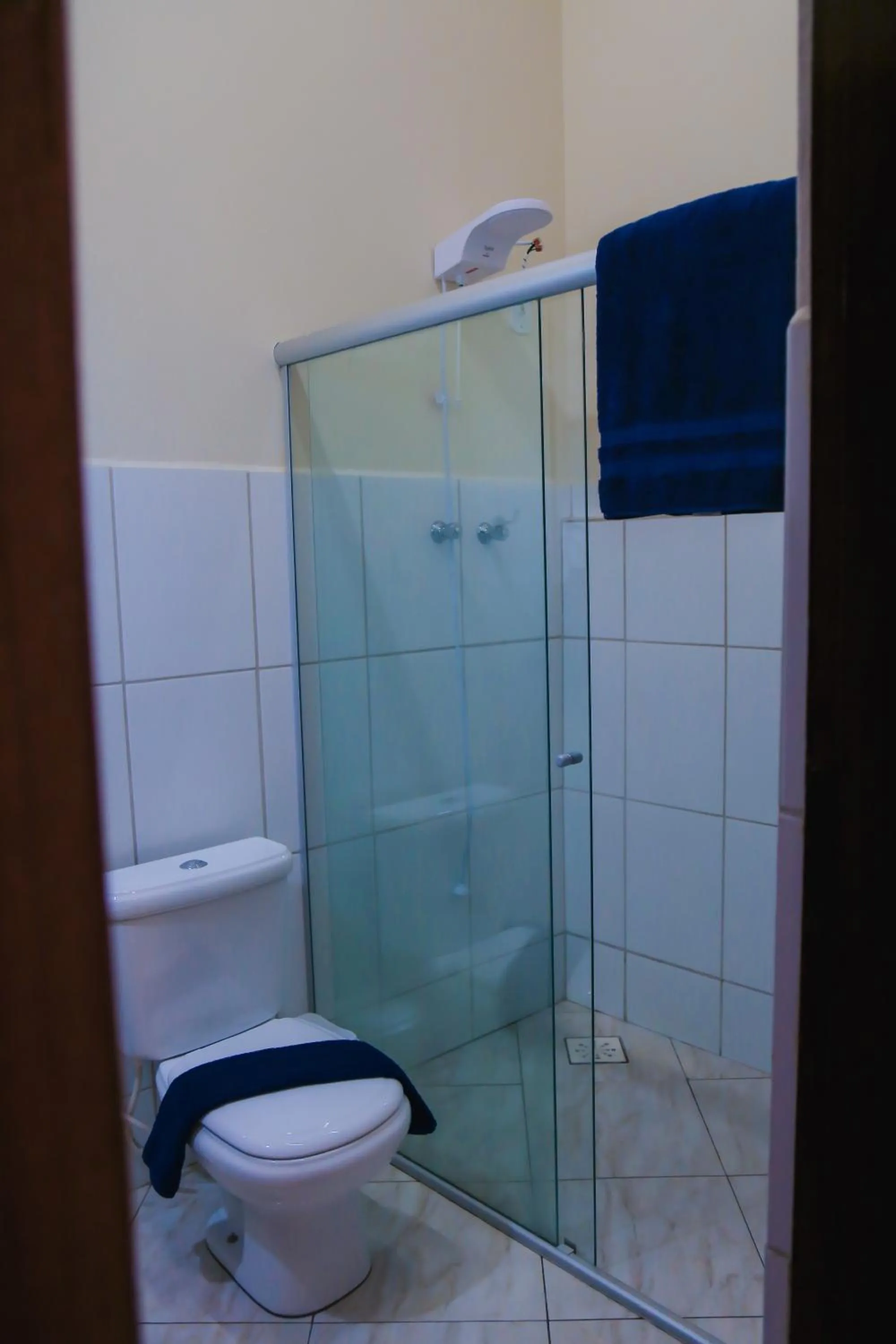 Shower in Pousada Encantos de Socorro