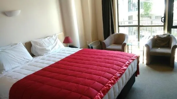 Bed in Southgate Motor Inn