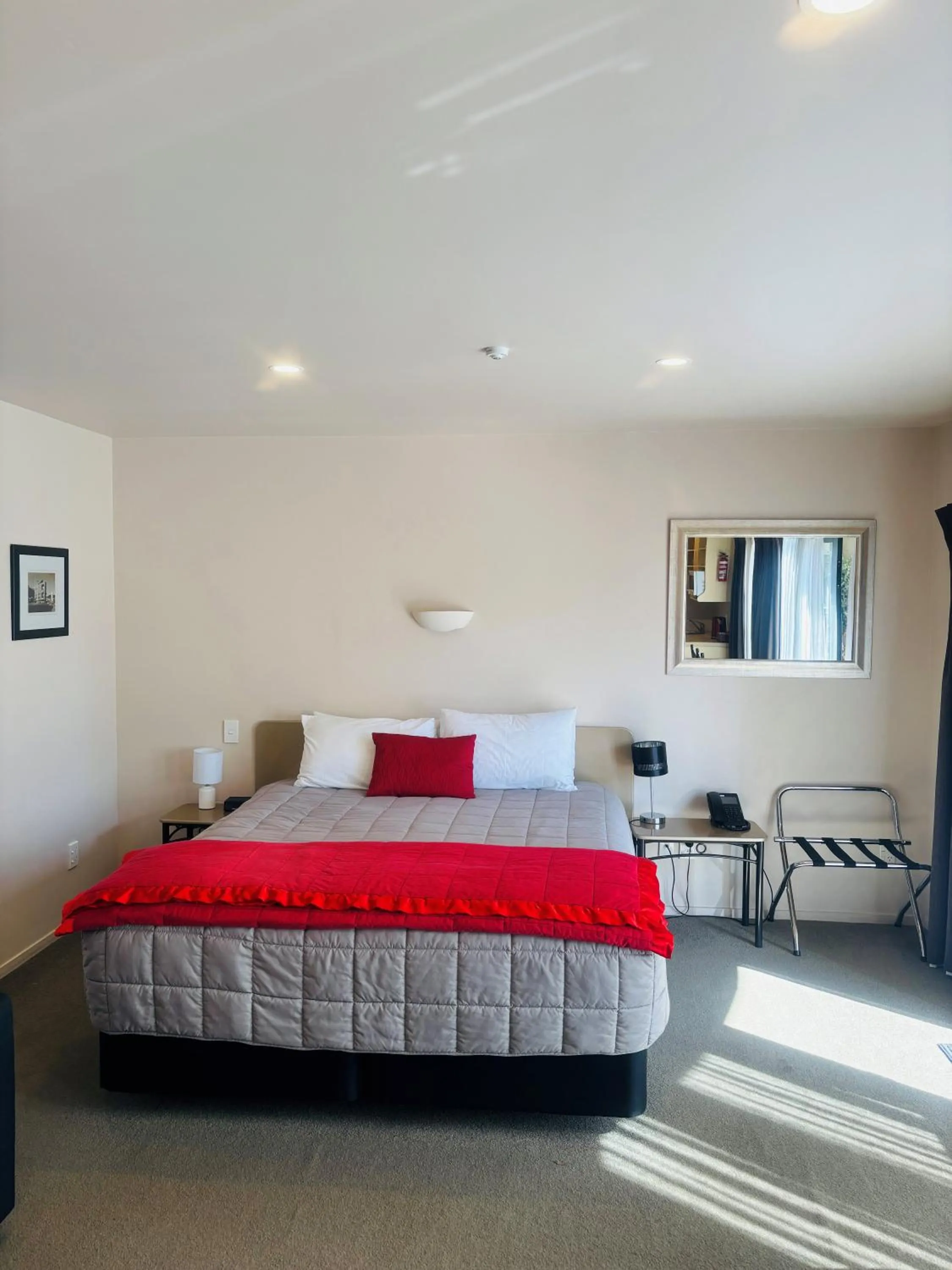 Bed in Southgate Motor Inn