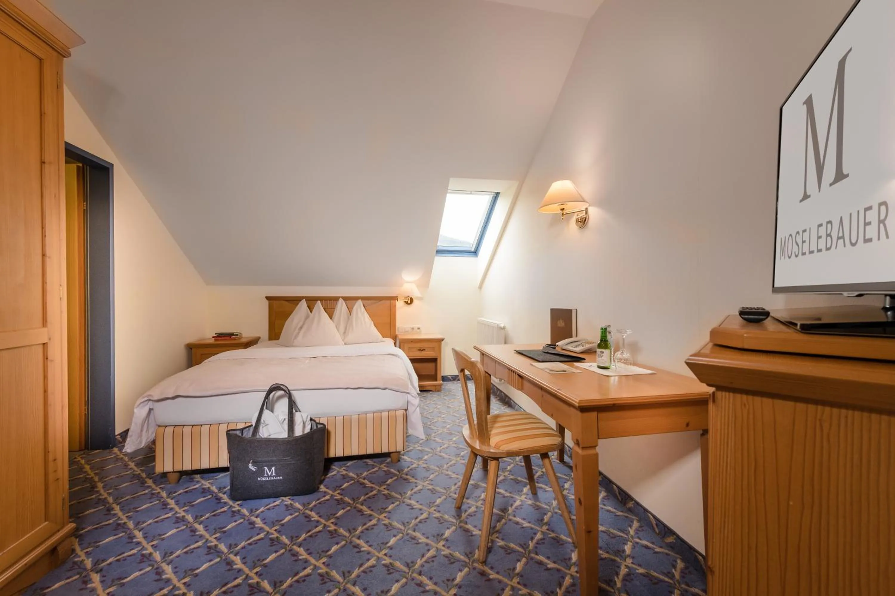 Bed in Hotel Moselebauer