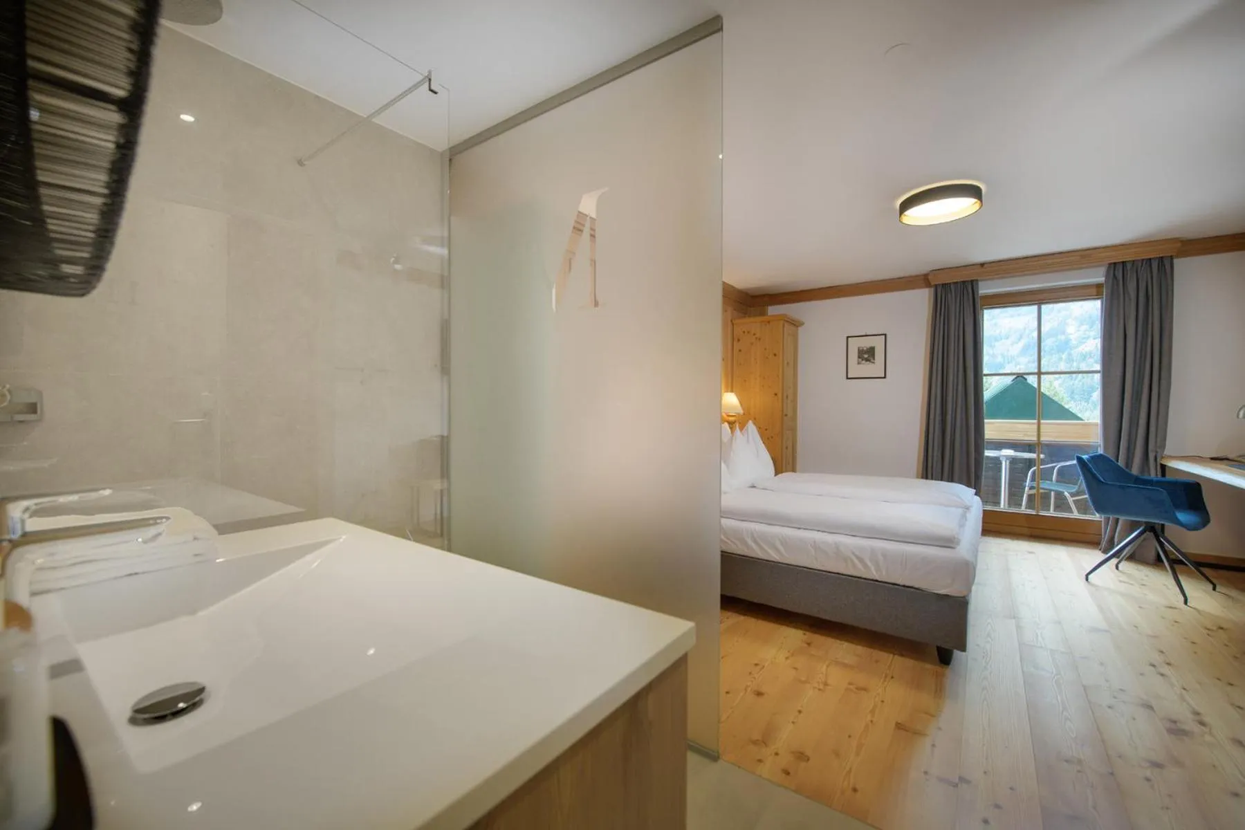 Bed in Hotel Moselebauer