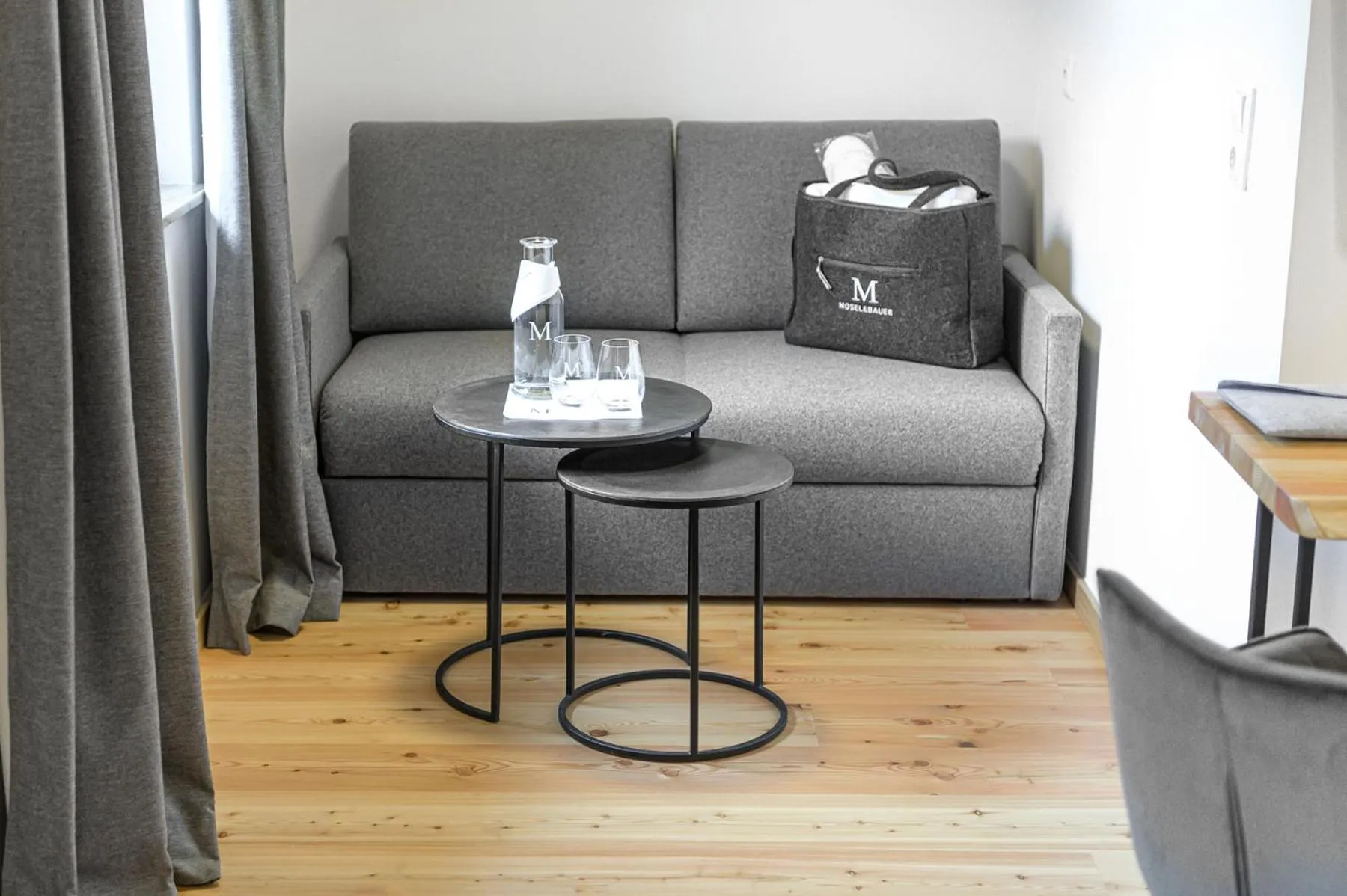 Seating area in Hotel Moselebauer