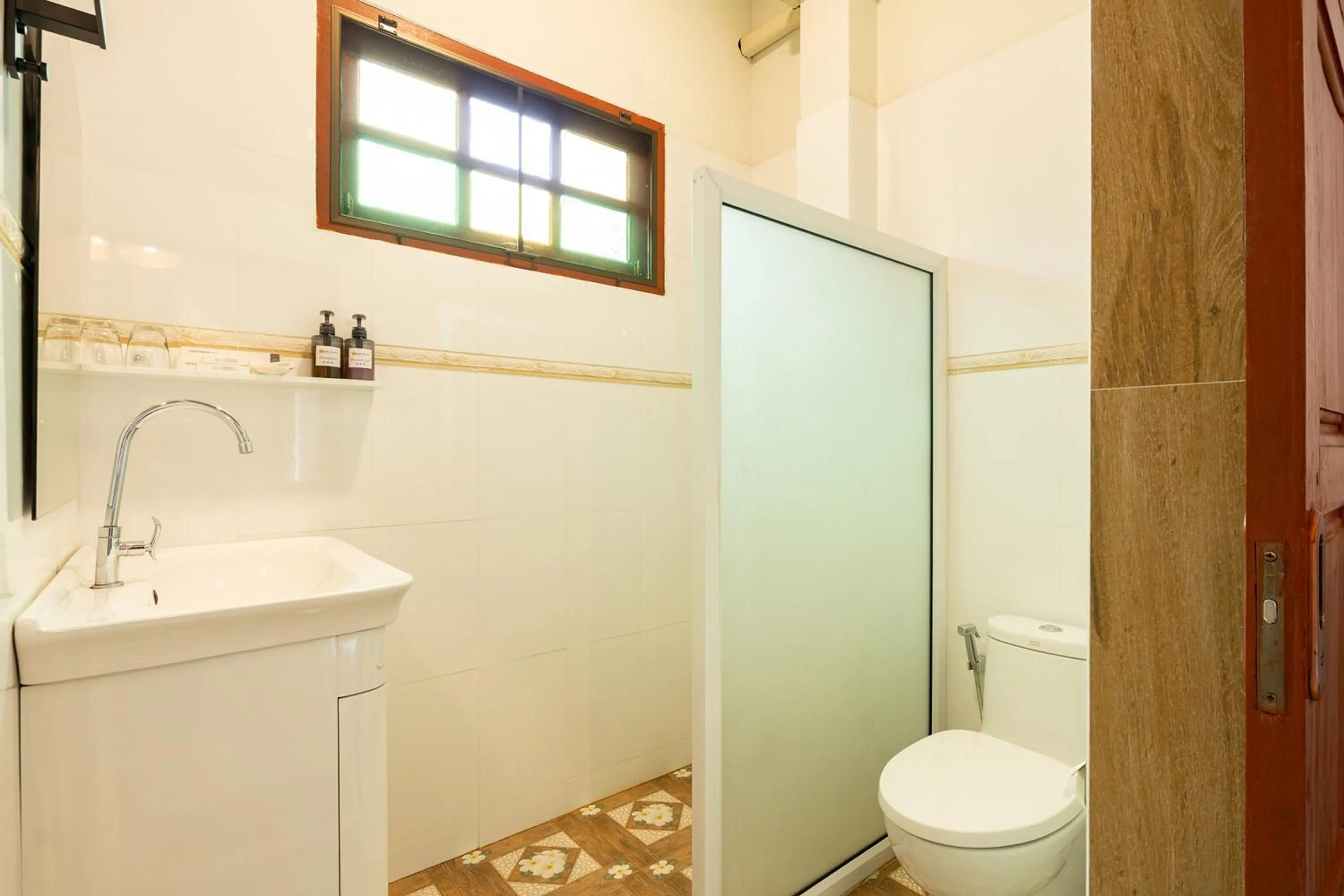 Shower in Romsak Lanna Resort