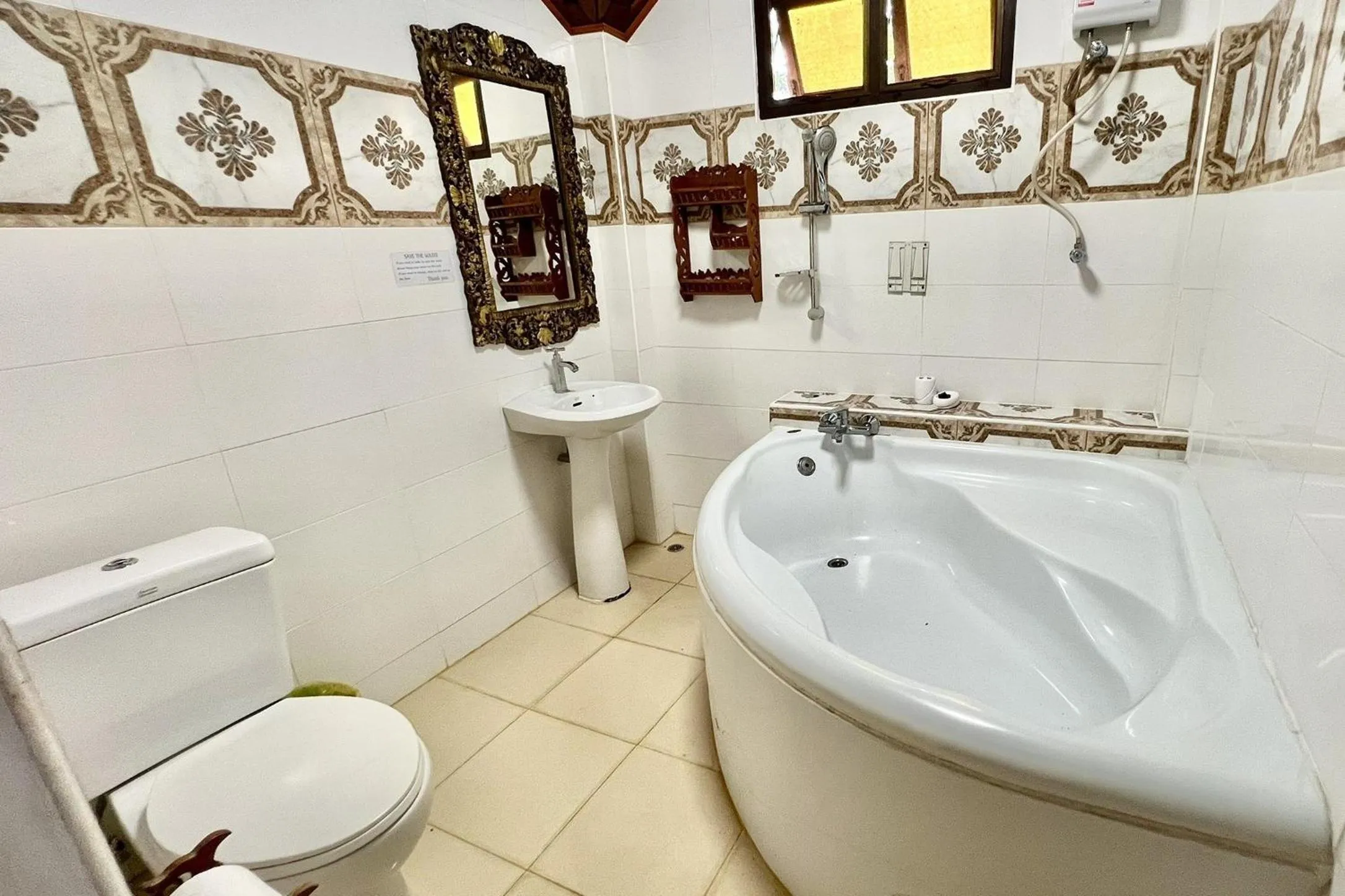 Bathroom in Romsak Lanna Resort