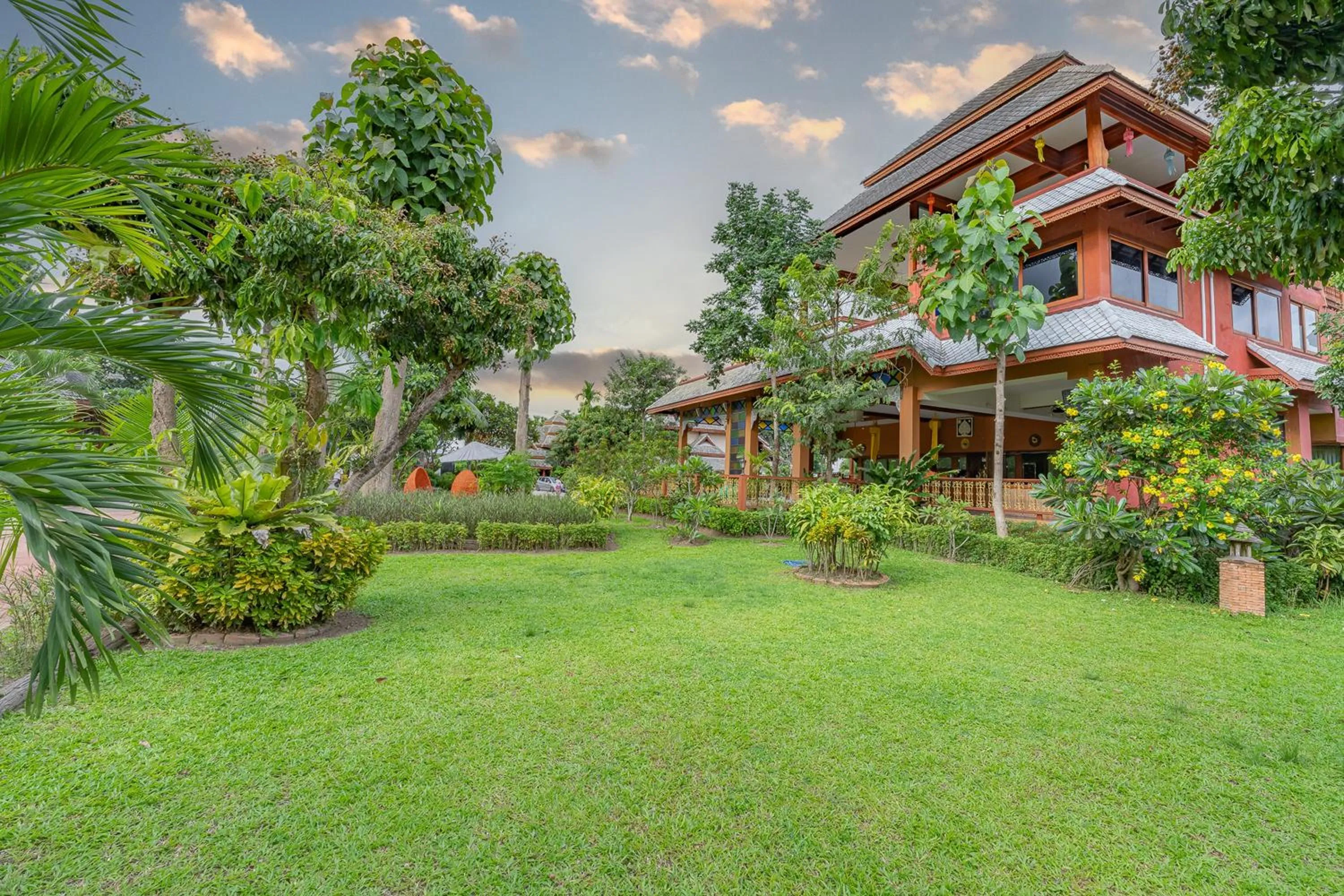 Property building in Romsak Lanna Resort