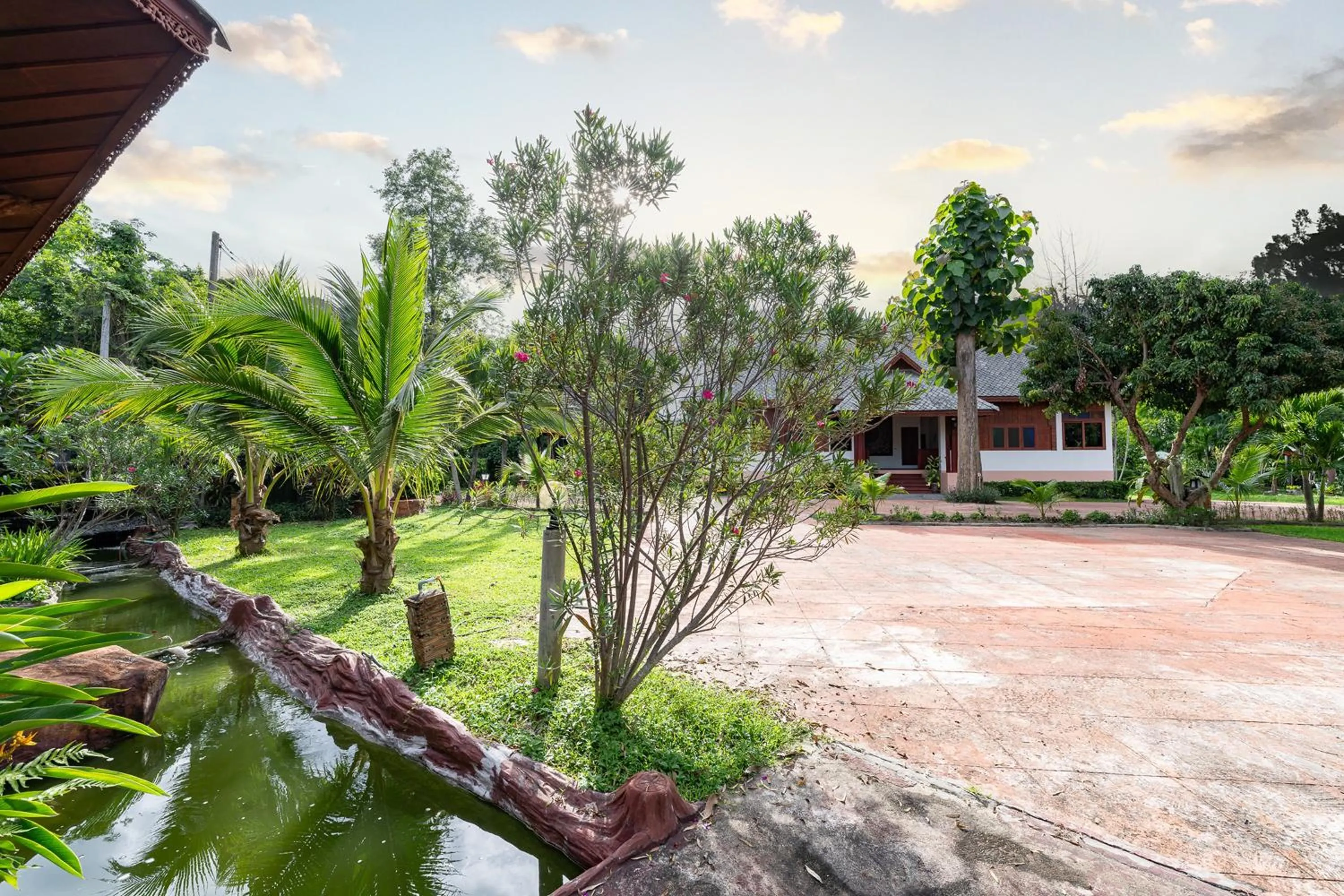 Garden in Romsak Lanna Resort