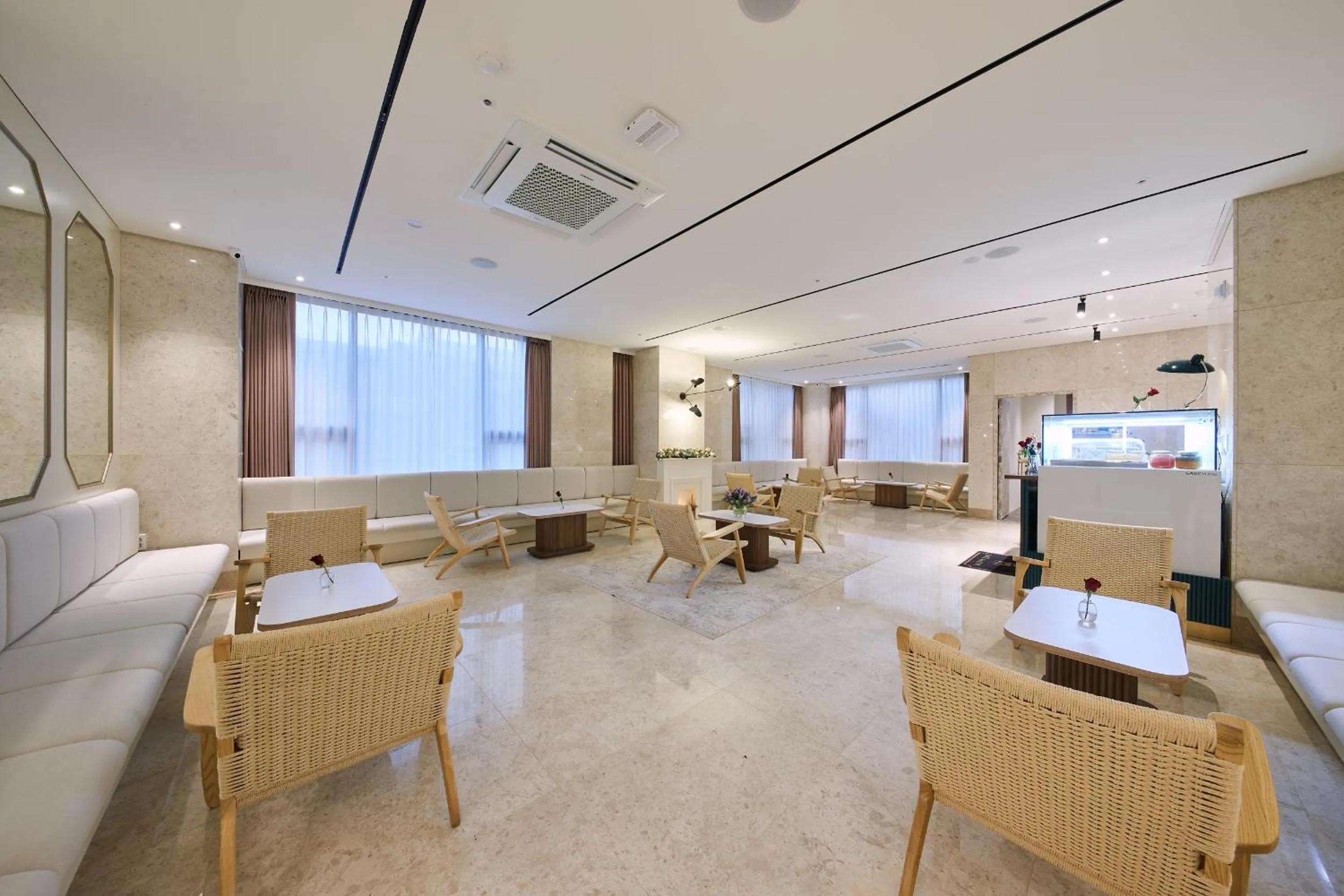 Restaurant/places to eat in Gwangju H1 Hotel