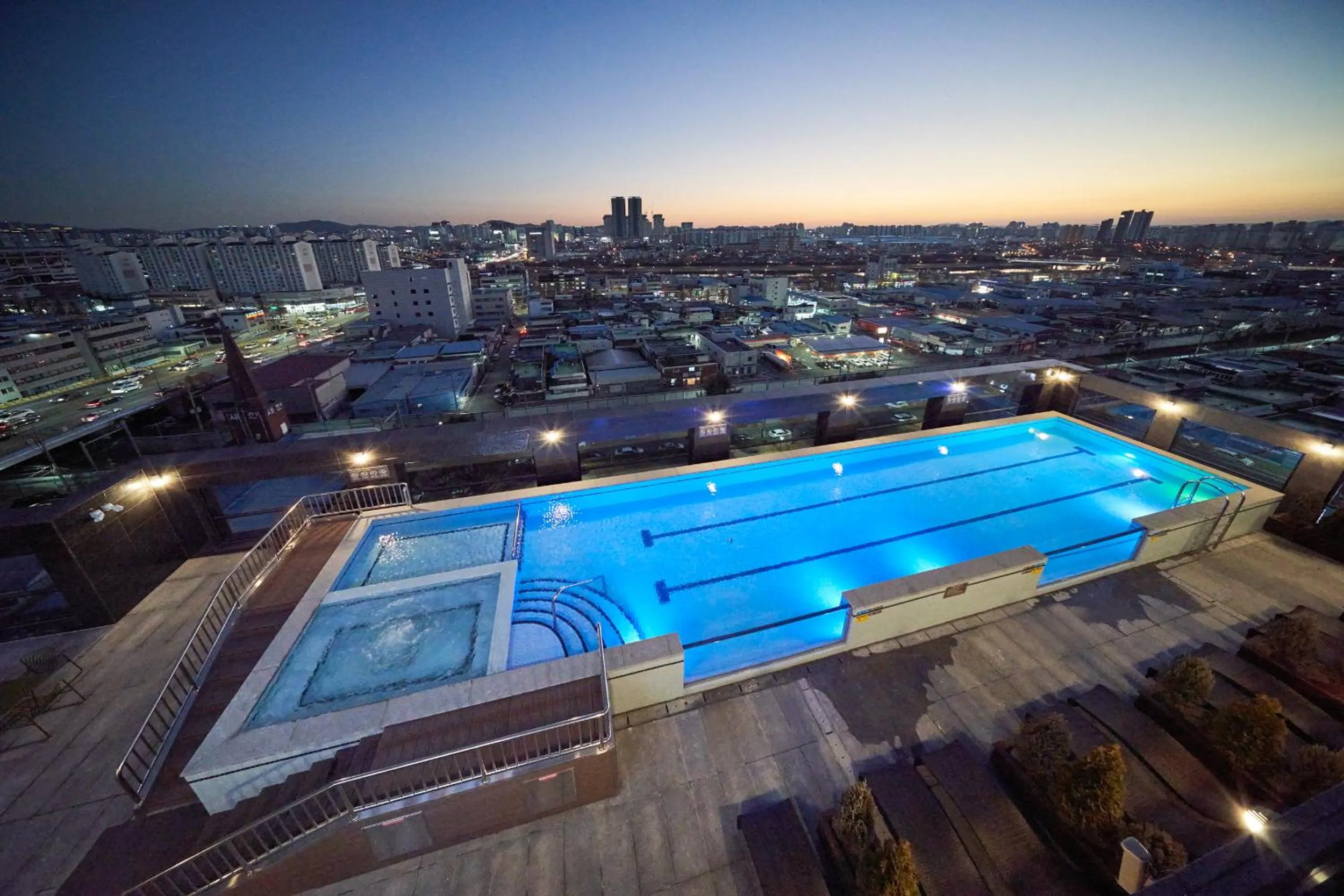 City view in Gwangju H1 Hotel