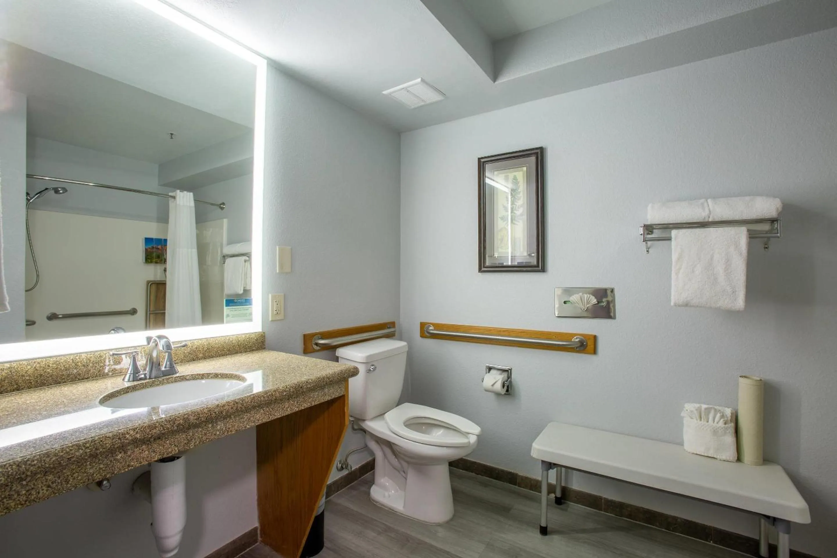 Bedroom in Arroyo Pinion Hotel, an Ascend Collection Hotel