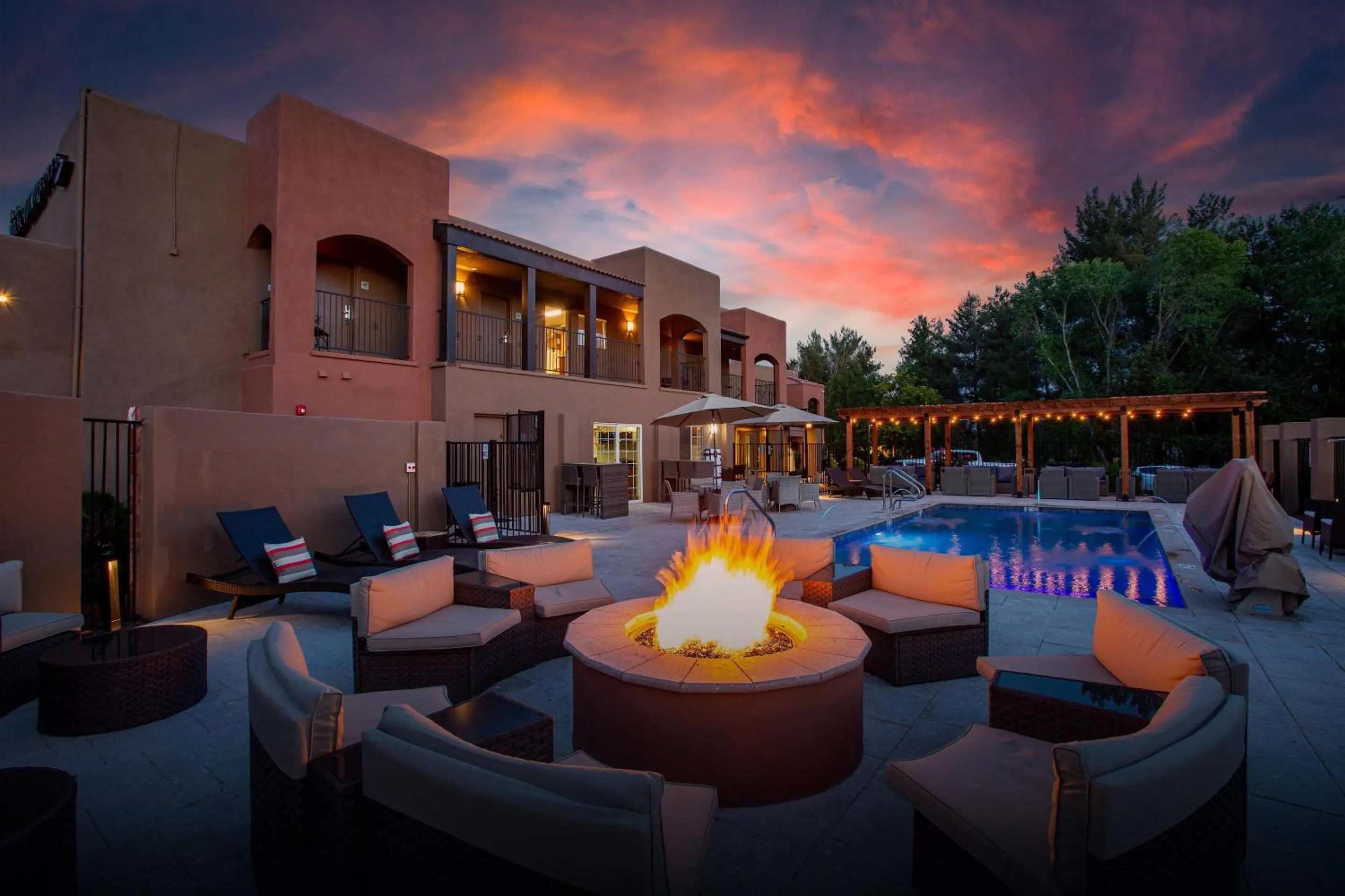 Swimming pool in Arroyo Pinion Hotel, an Ascend Collection Hotel