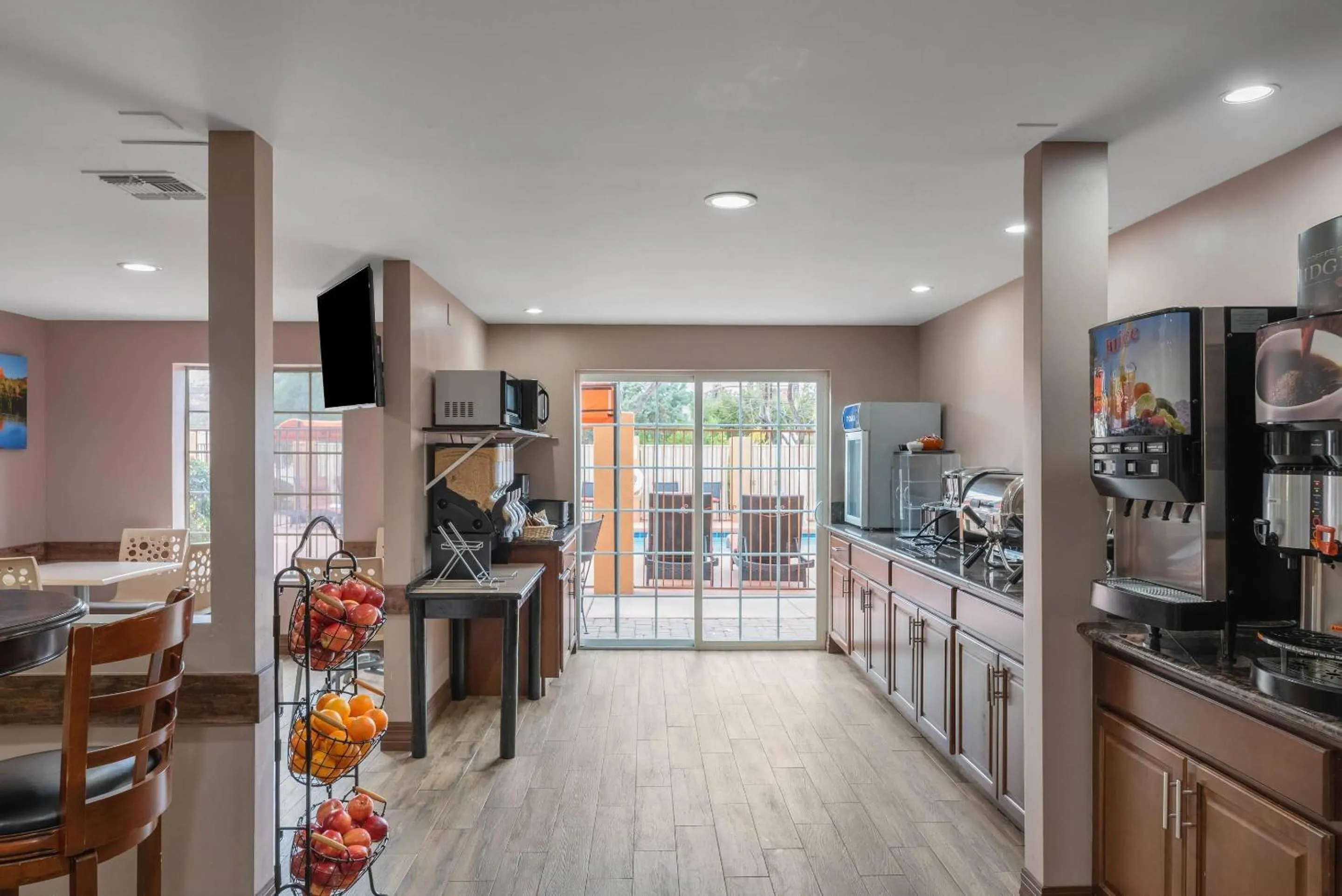 Breakfast in Arroyo Pinion Hotel, an Ascend Collection Hotel