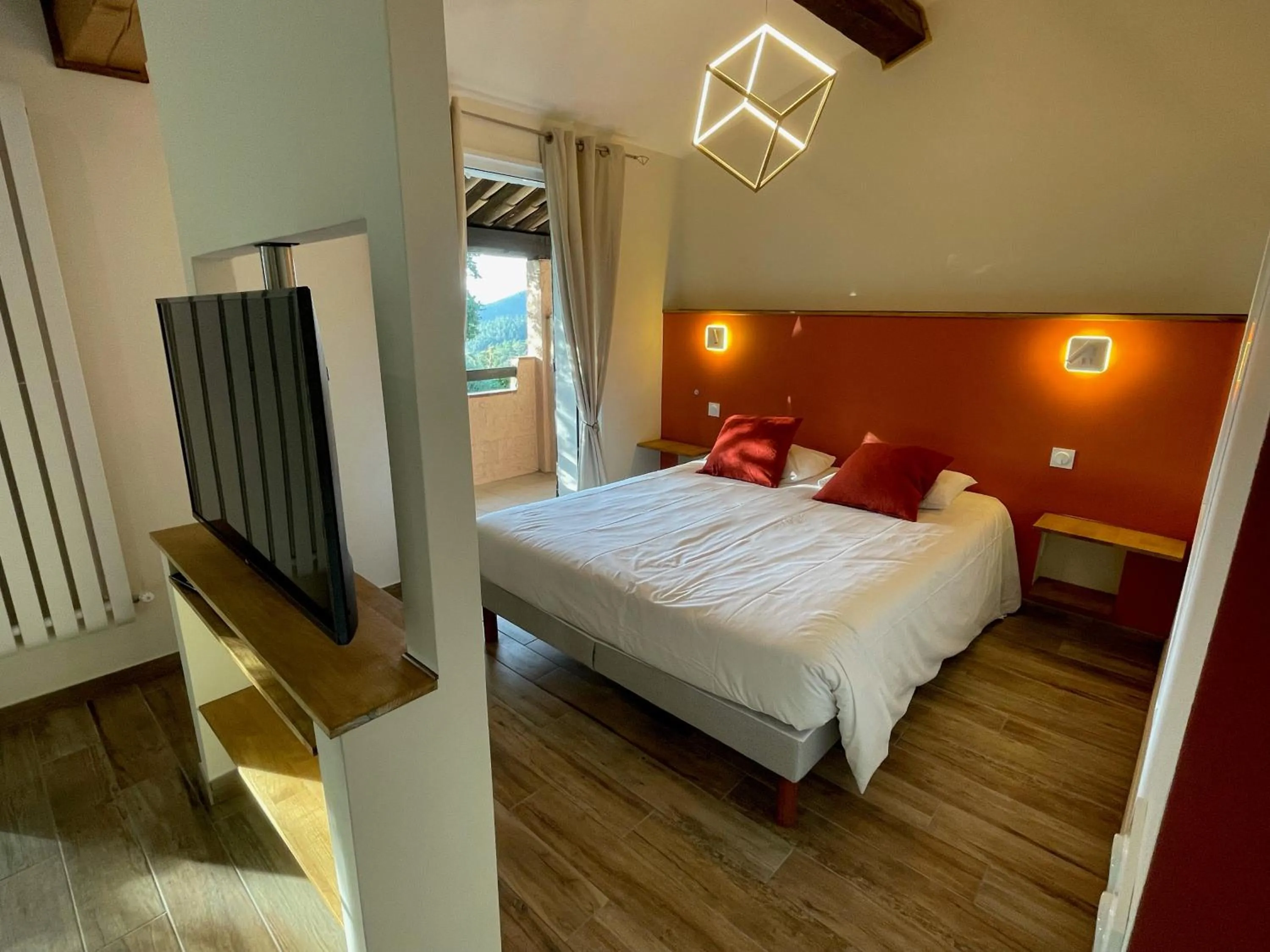 Bedroom, Bed in L'Estirado des Adrets