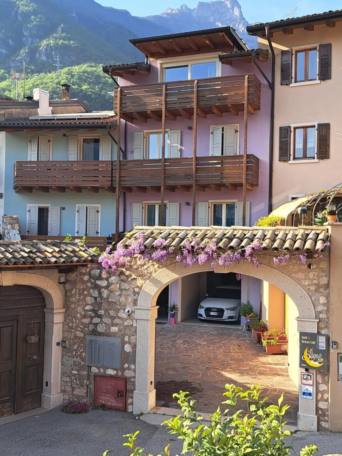 Property building in Il Sogno