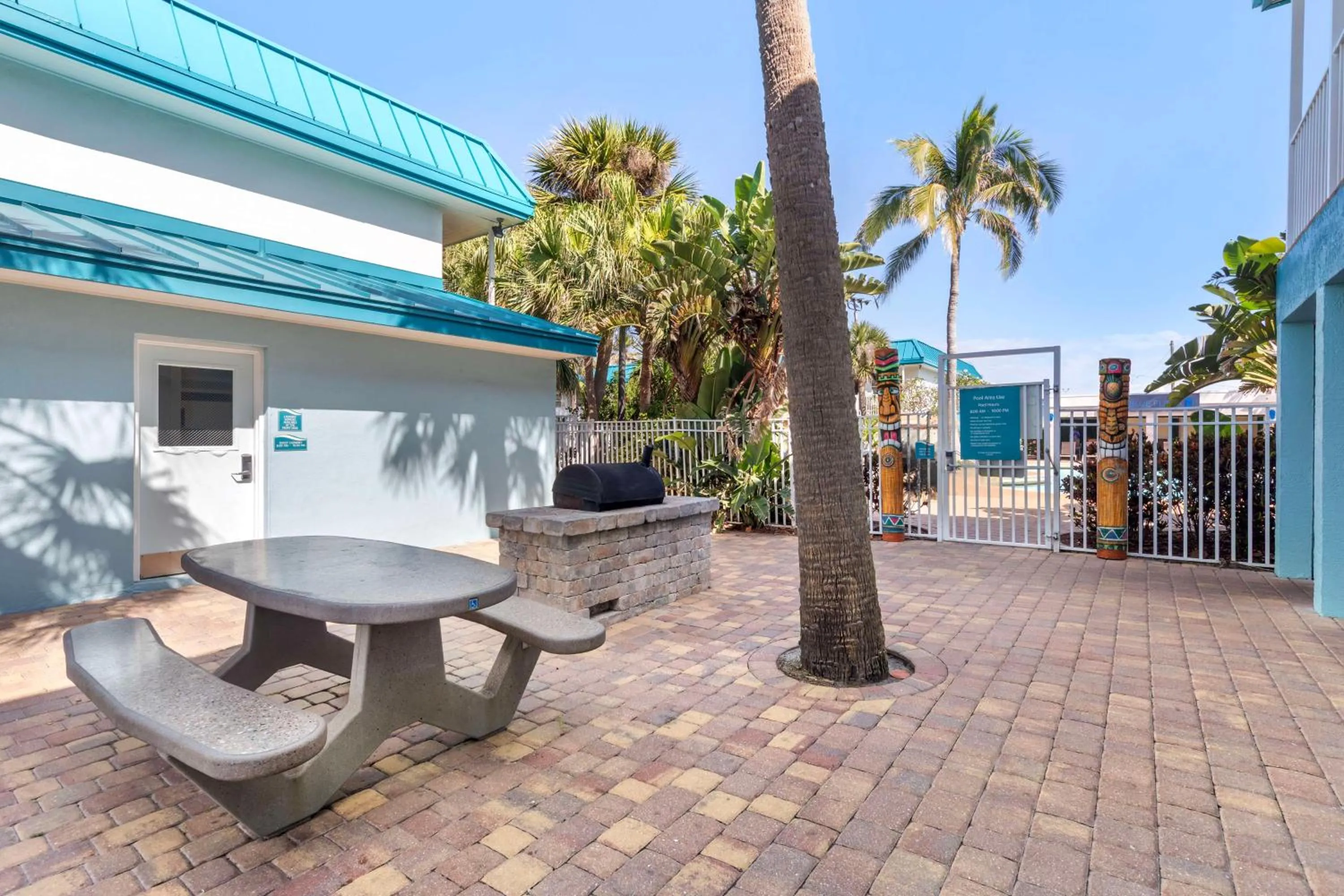 Property building in Best Western Cocoa Beach - Port Canaveral