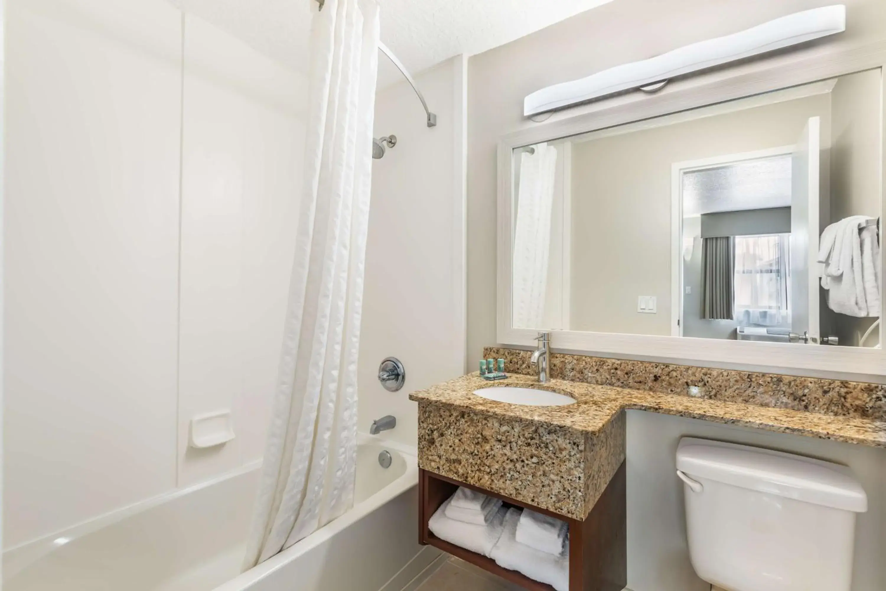 Deluxe King Room with Kitchen in Best Western Cocoa Beach - Port Canaveral Deluxe King Room with Kitchen in Best Western Cocoa Beach - Port Canaveral