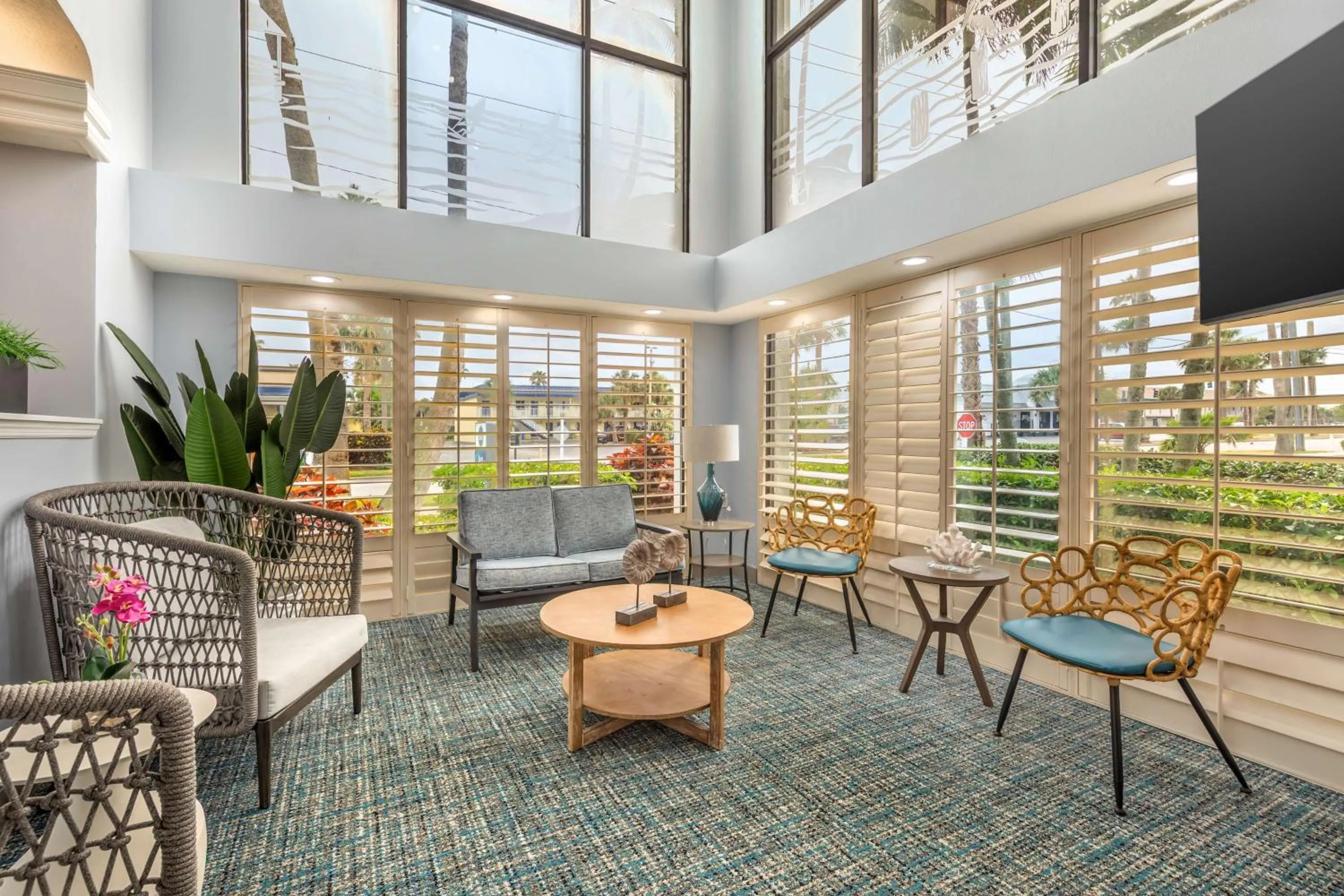 Lobby or reception in Best Western Cocoa Beach - Port Canaveral