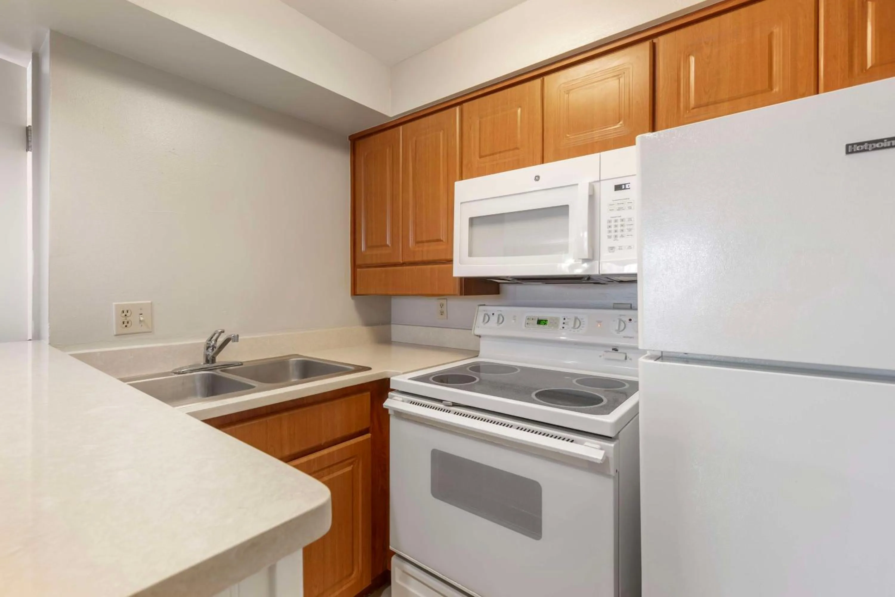 Bedroom in Best Western Cocoa Beach - Port Canaveral