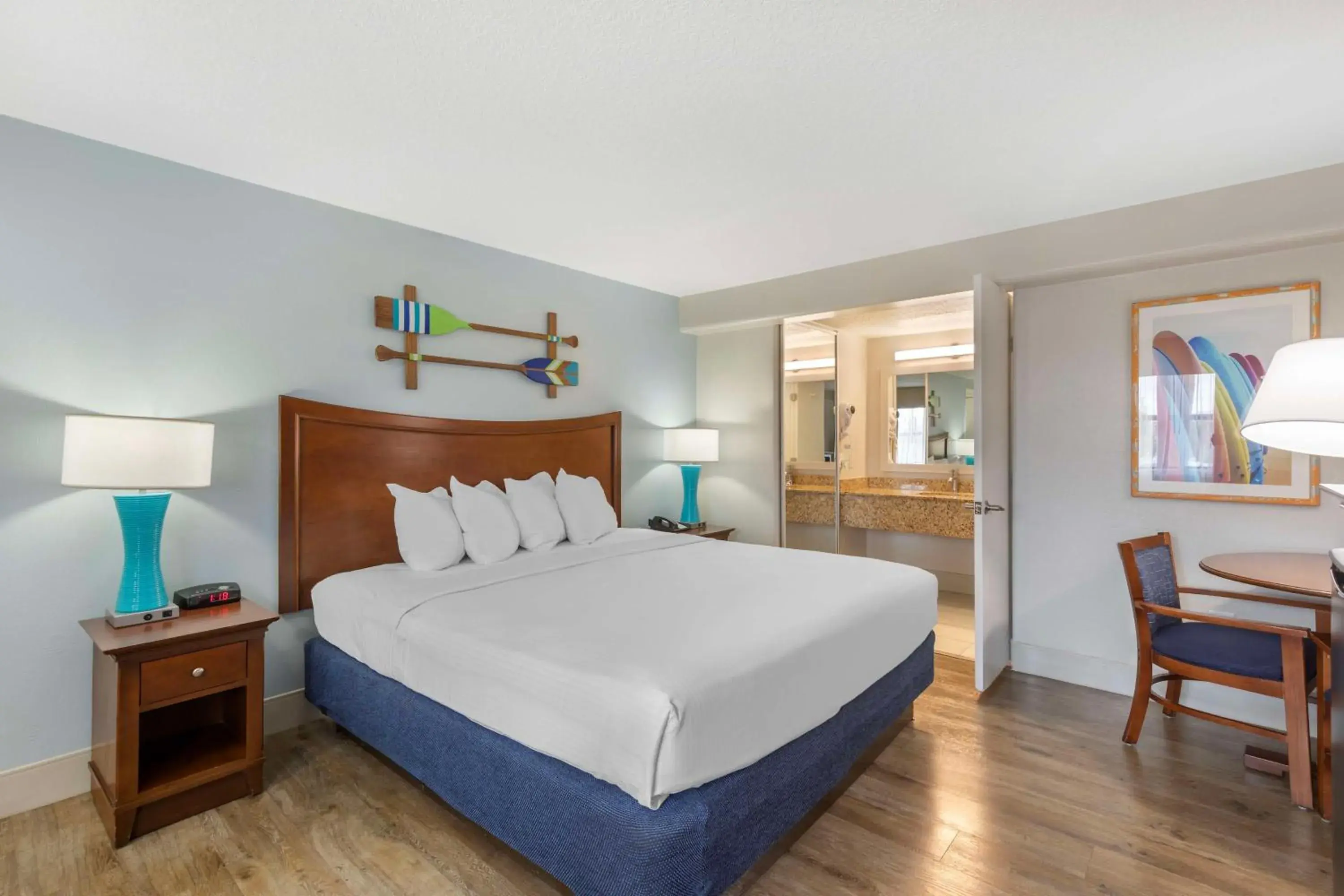 King Room Courtyard in Best Western Cocoa Beach - Port Canaveral King Room Courtyard in Best Western Cocoa Beach - Port Canaveral