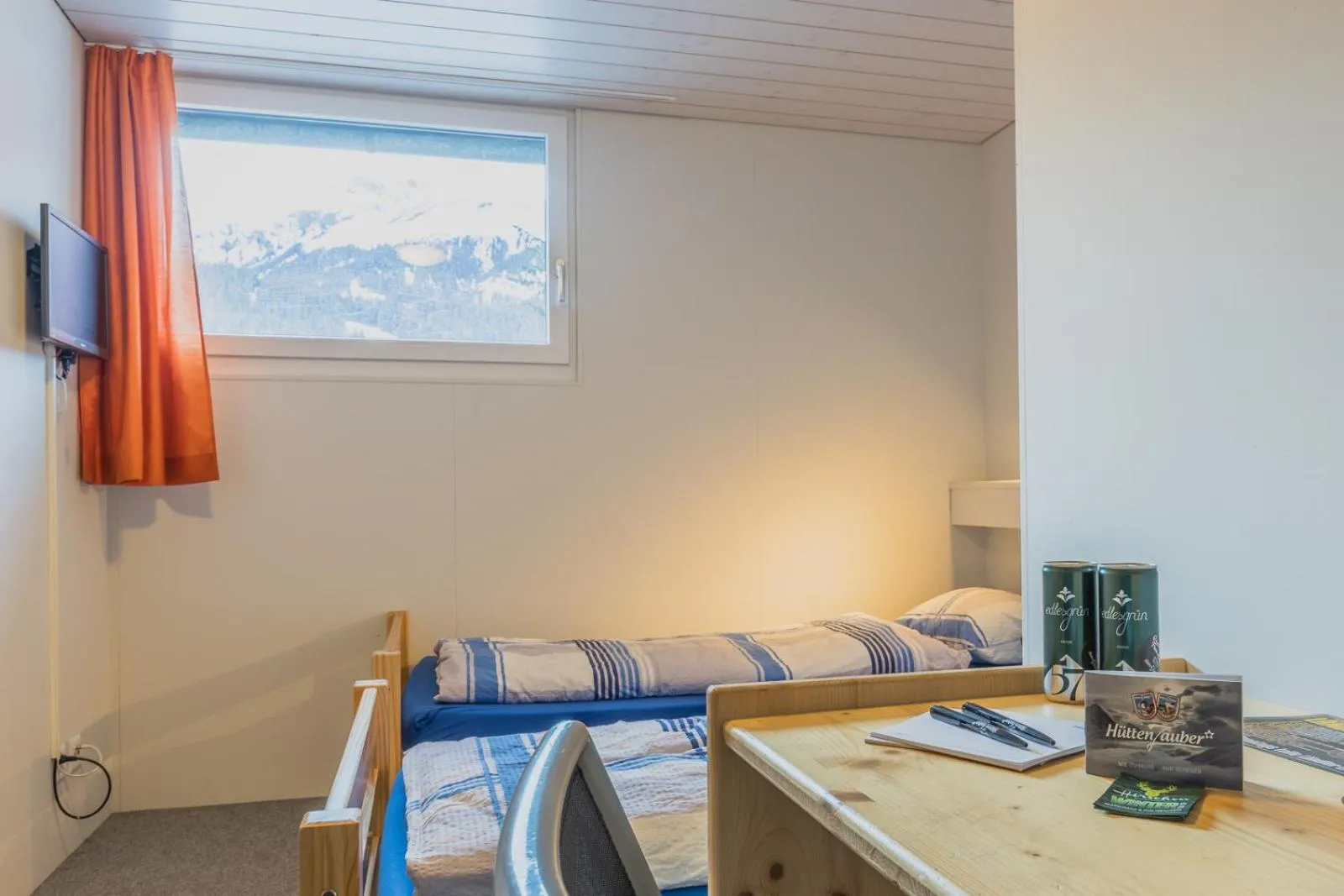 Photo of the whole room in Mountain Lodge Backpackercamp