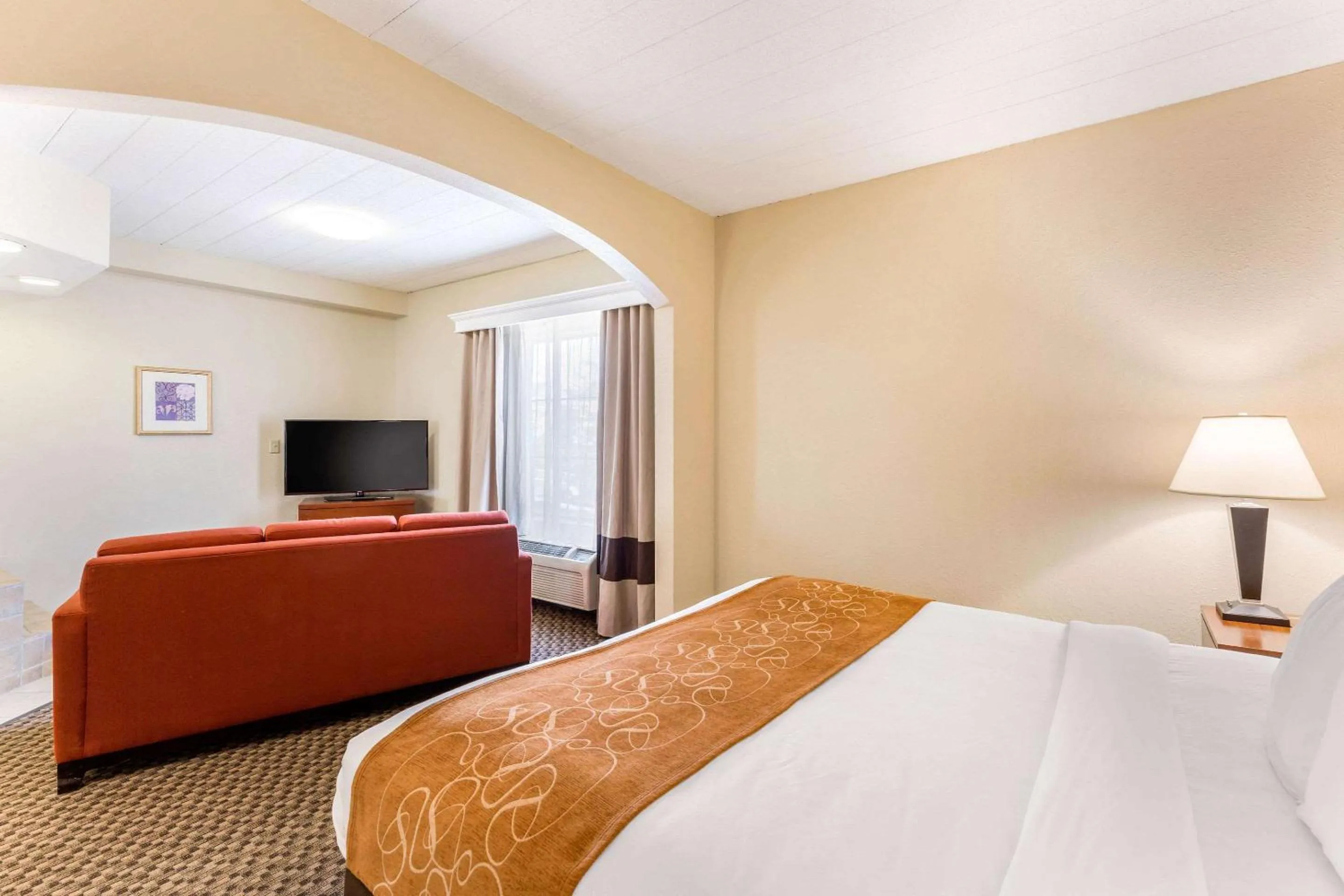 Bedroom, Bed in Comfort Suites Elkridge Columbia Gateway
