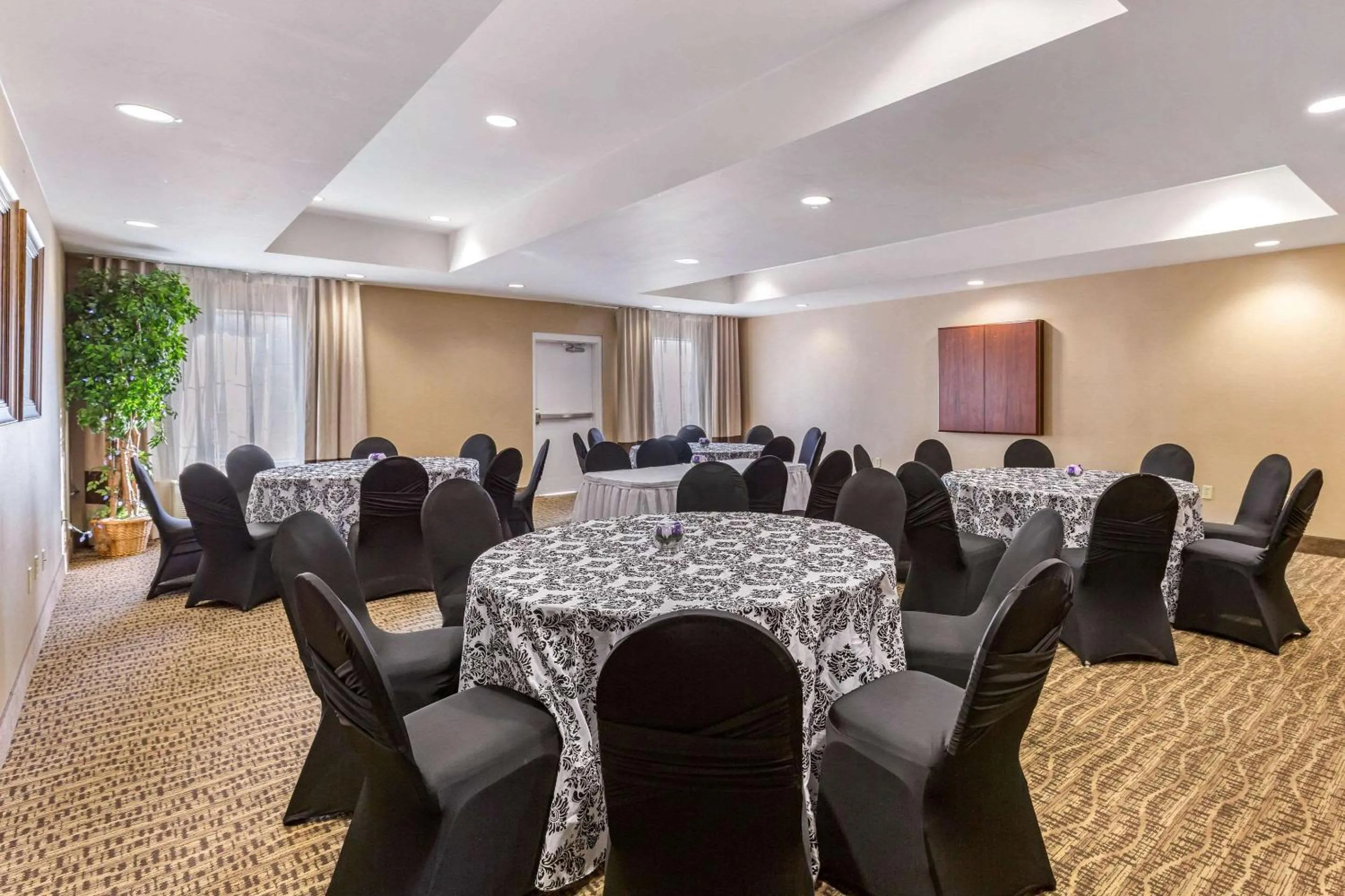 Meeting/conference room in Comfort Suites Elkridge Columbia Gateway