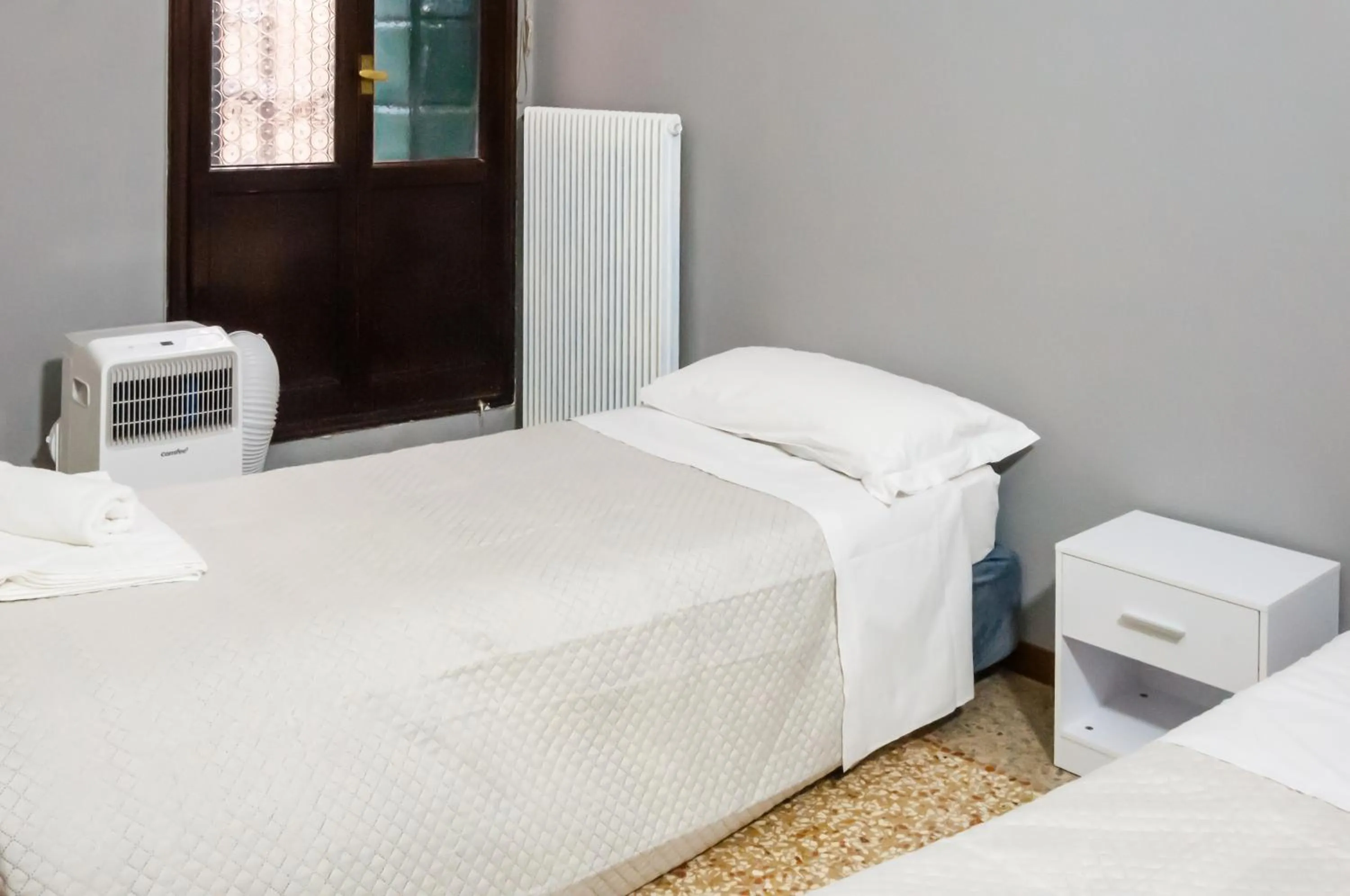 Bed in Apartment Odesos