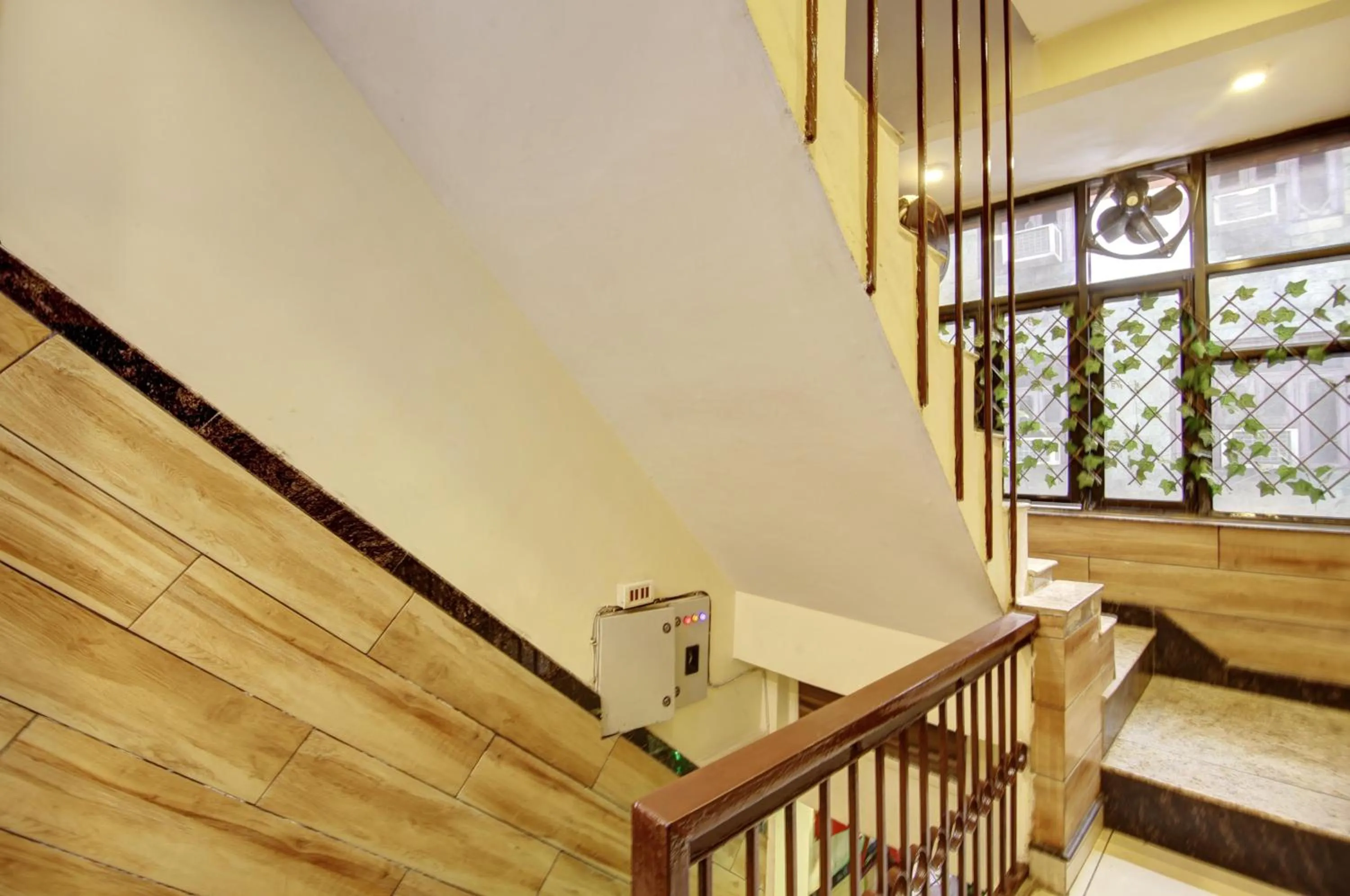 Property building in Hotel Dreamland Dx-5 Mints walk From New Delhi Railways Station