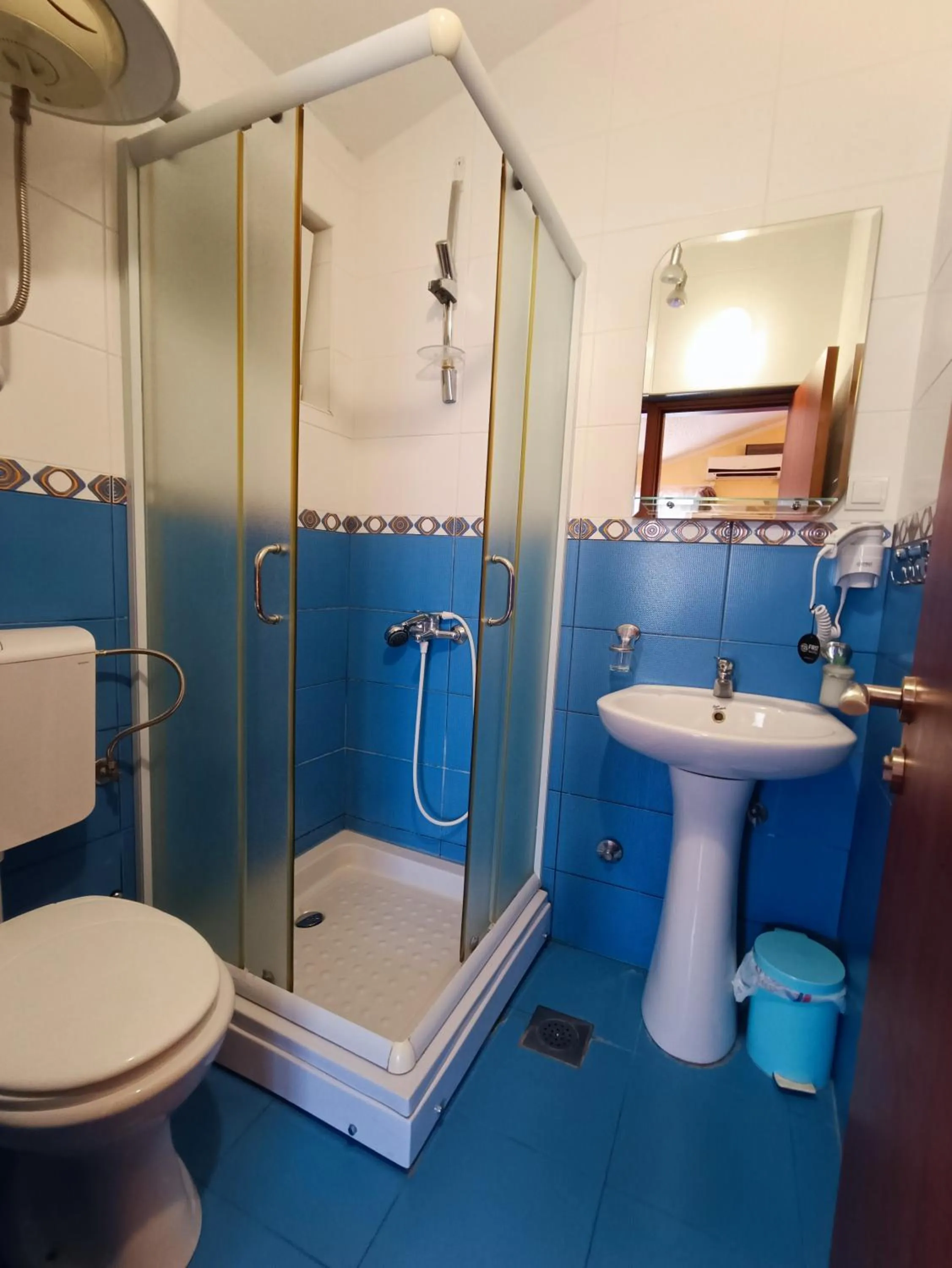 Shower in Martinović Rooms