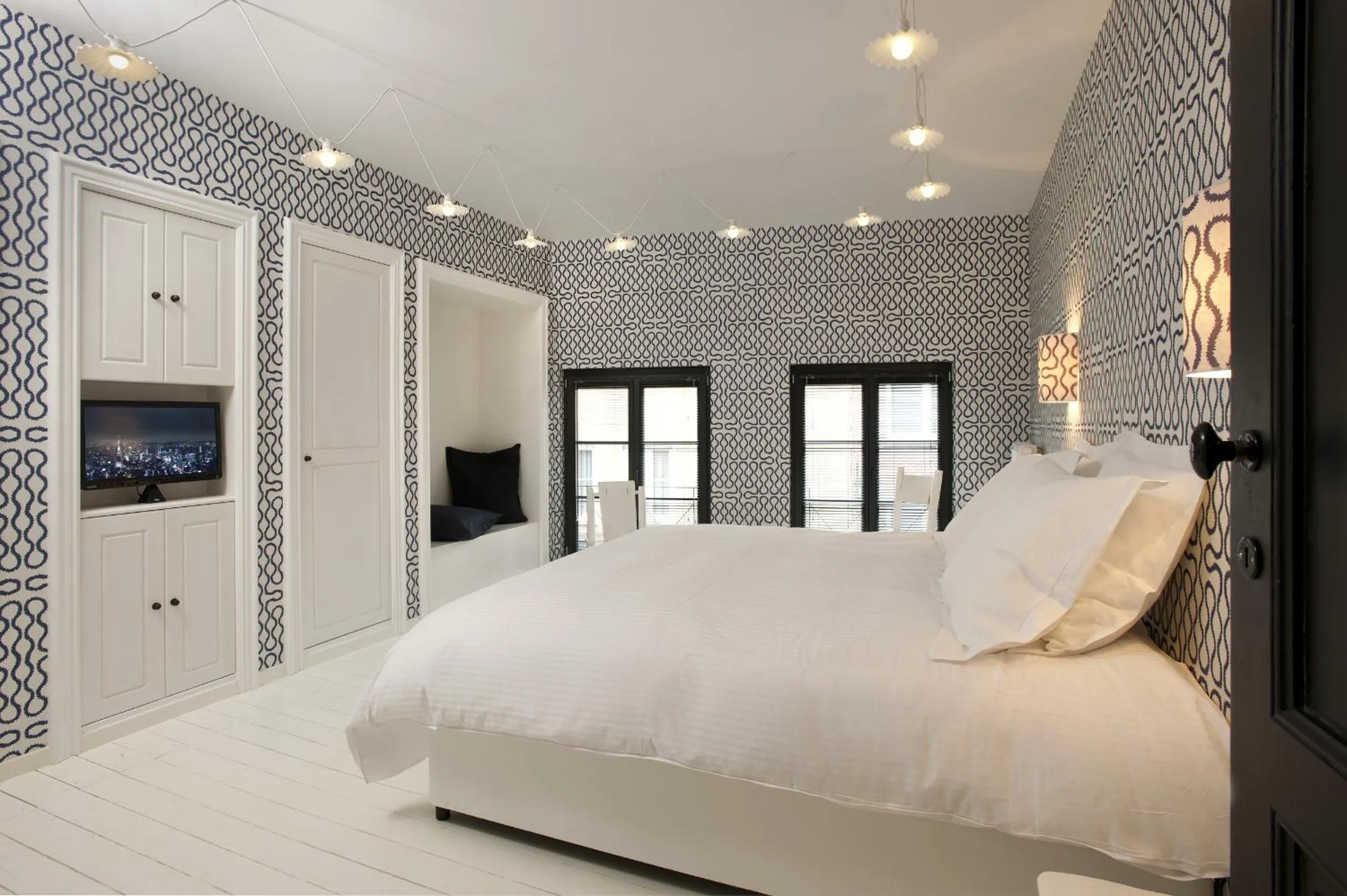 Bed in La Maison Haute guesthouse