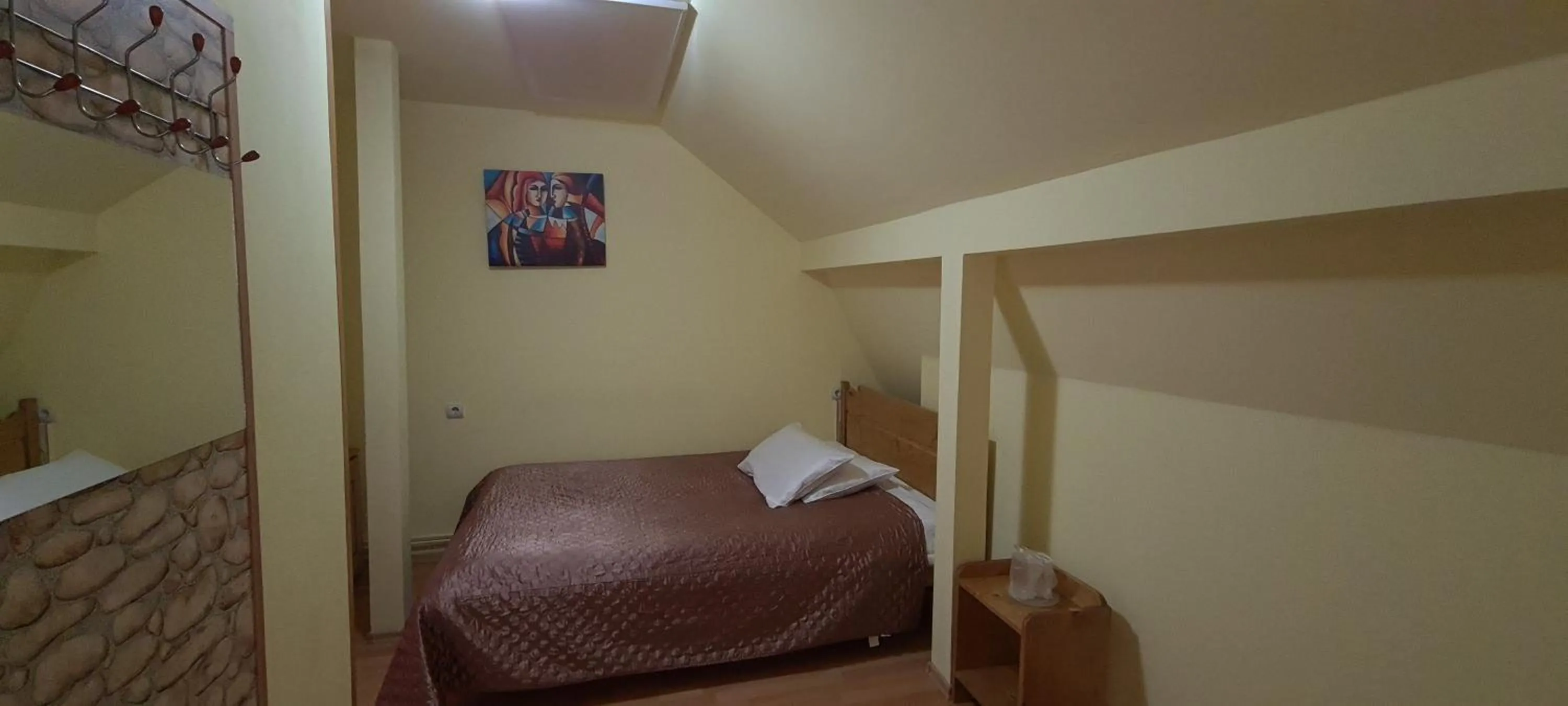 Photo of the whole room, Bed in Pensiunea Aurora - Great Hostel Voineasa