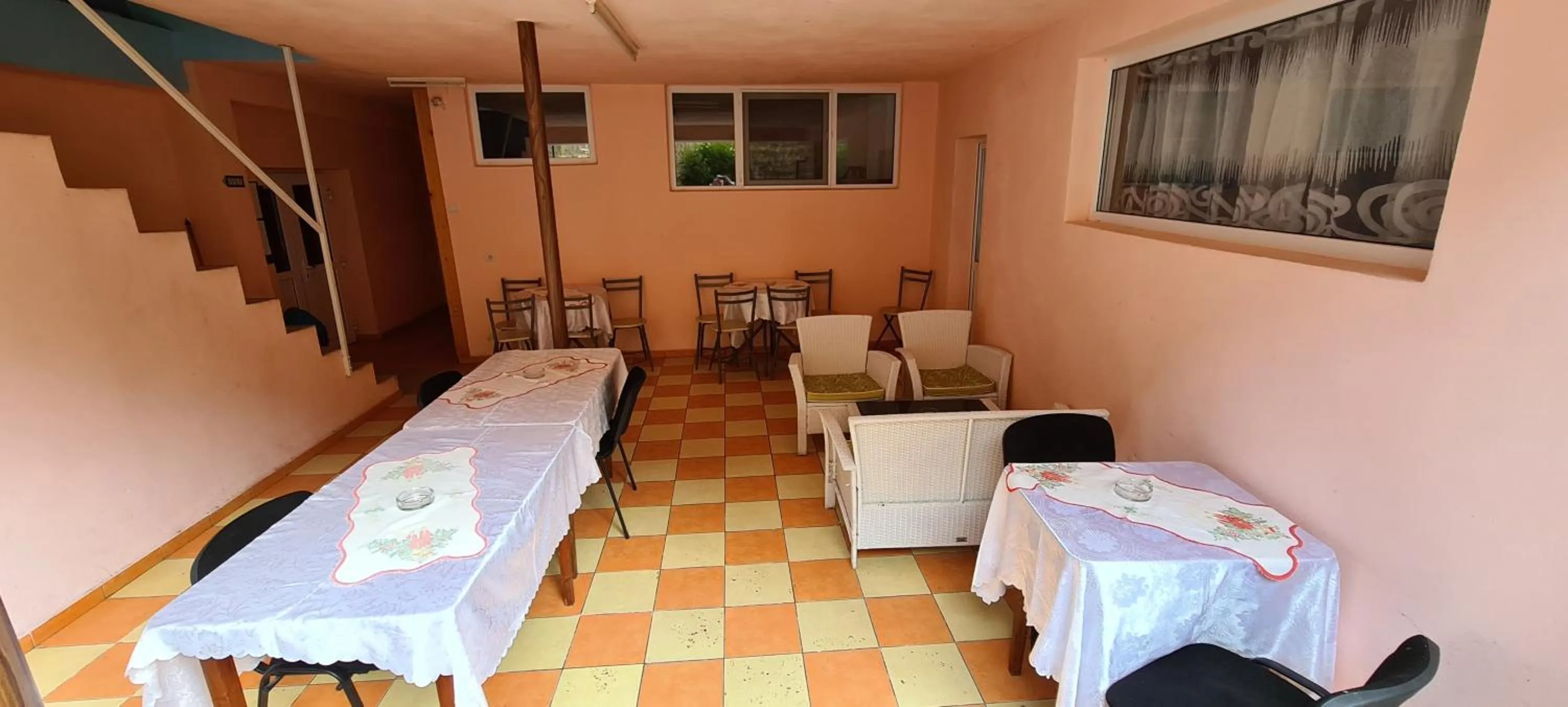 Balcony/Terrace in Pensiunea Aurora - Great Hostel Voineasa