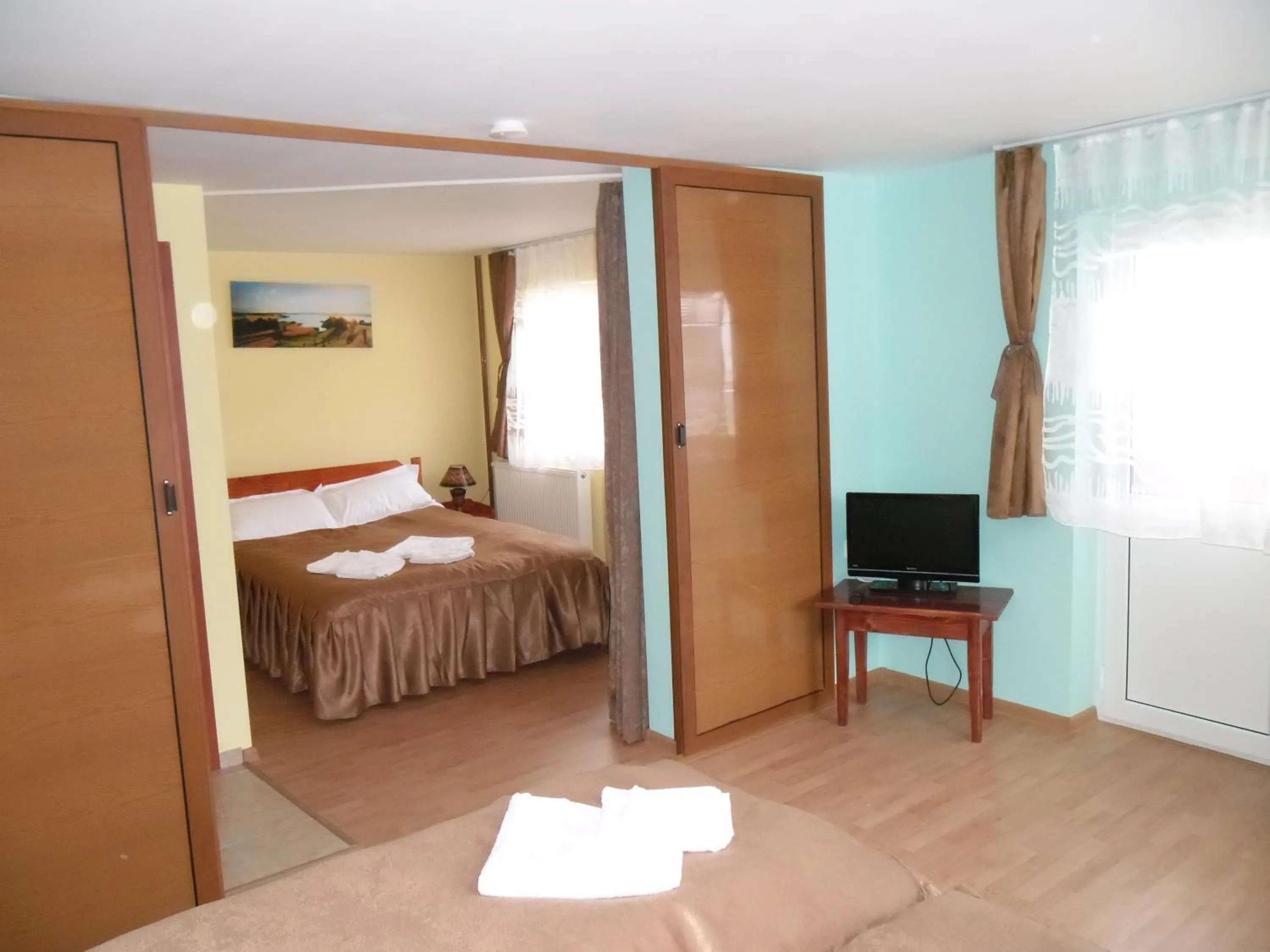 Bed in Pensiunea Aurora - Great Hostel Voineasa