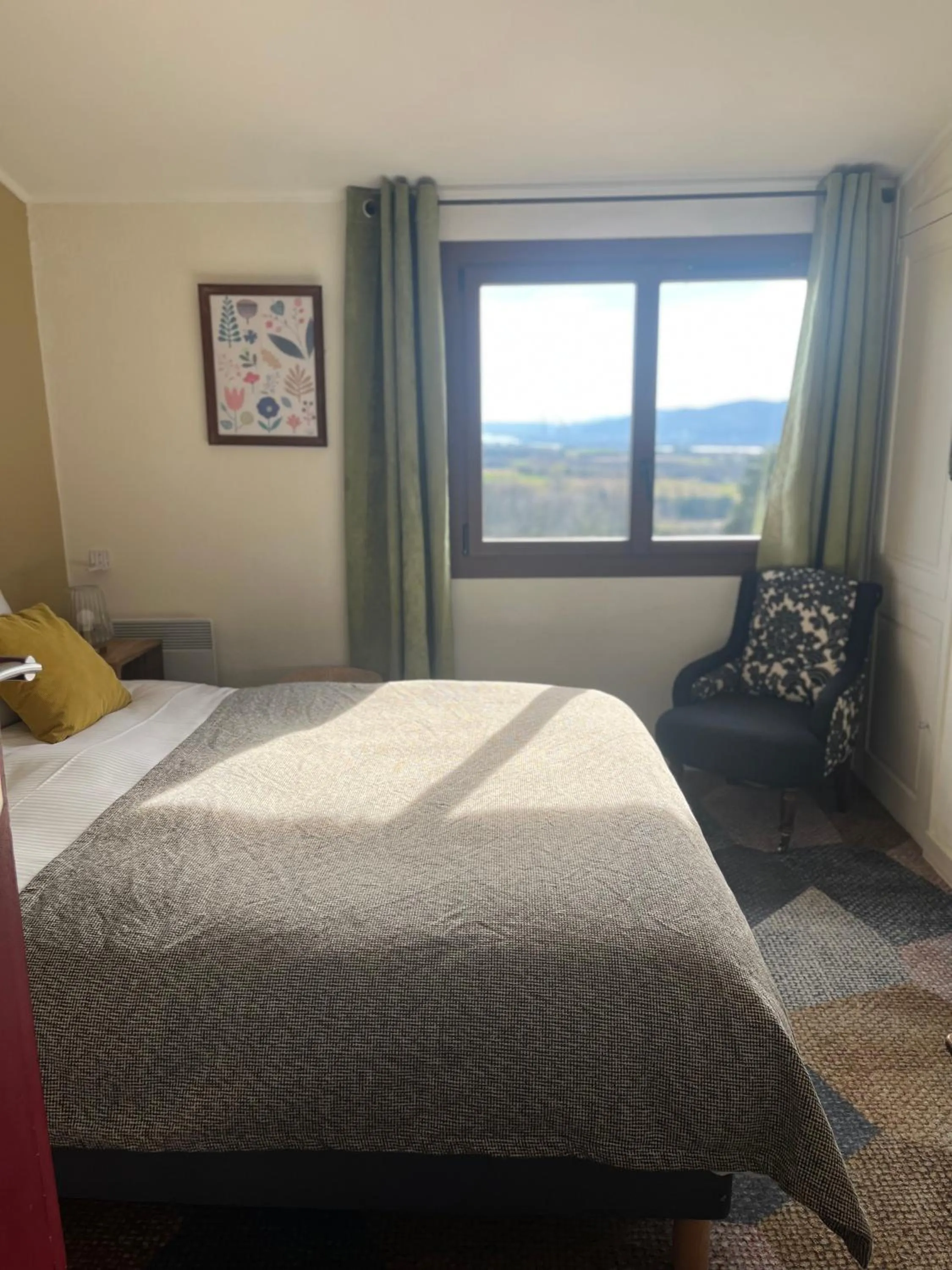 Bed in La Treille Muscate