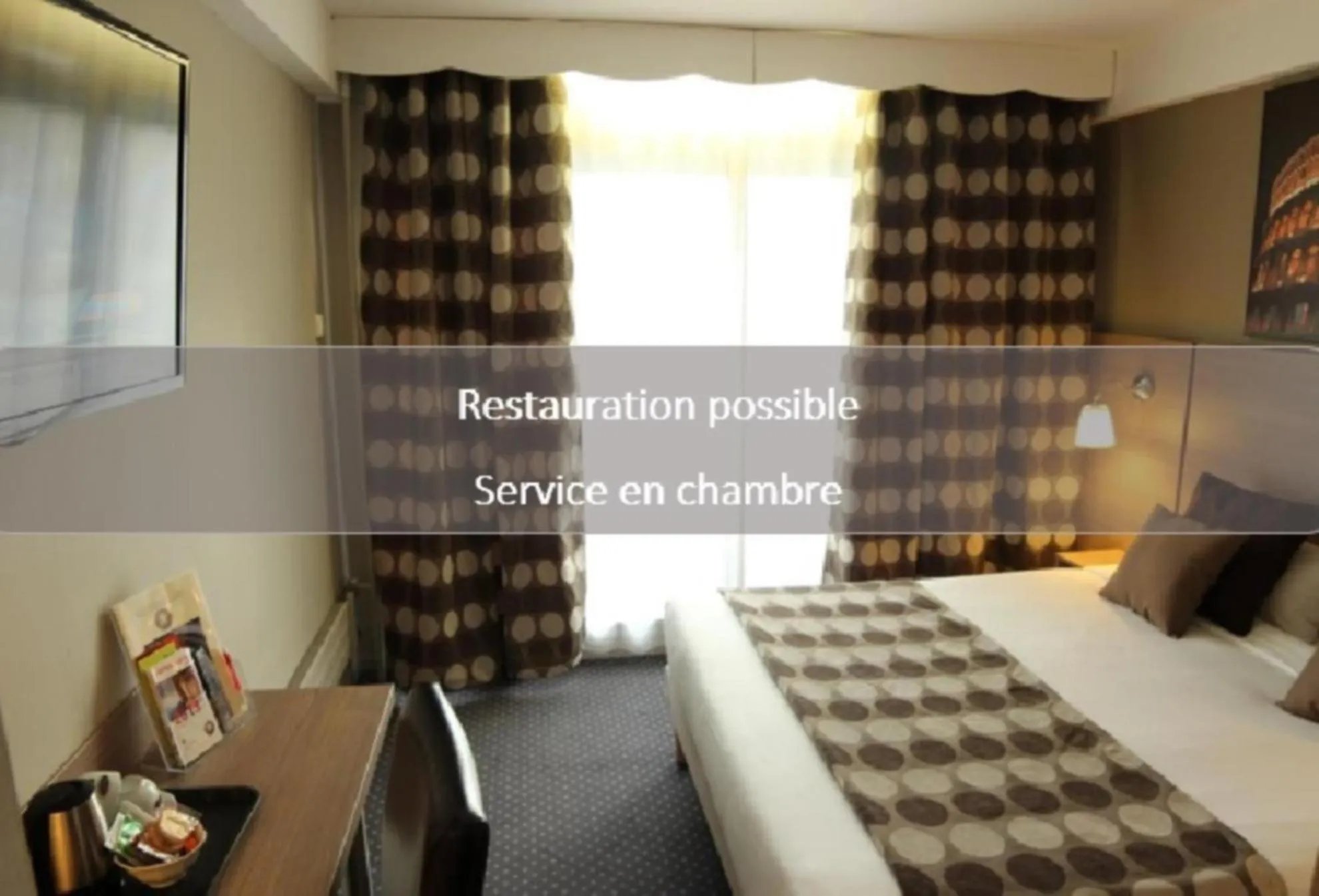 Bedroom, Bed in The Originals City, Hôtel Villancourt, Grenoble Sud