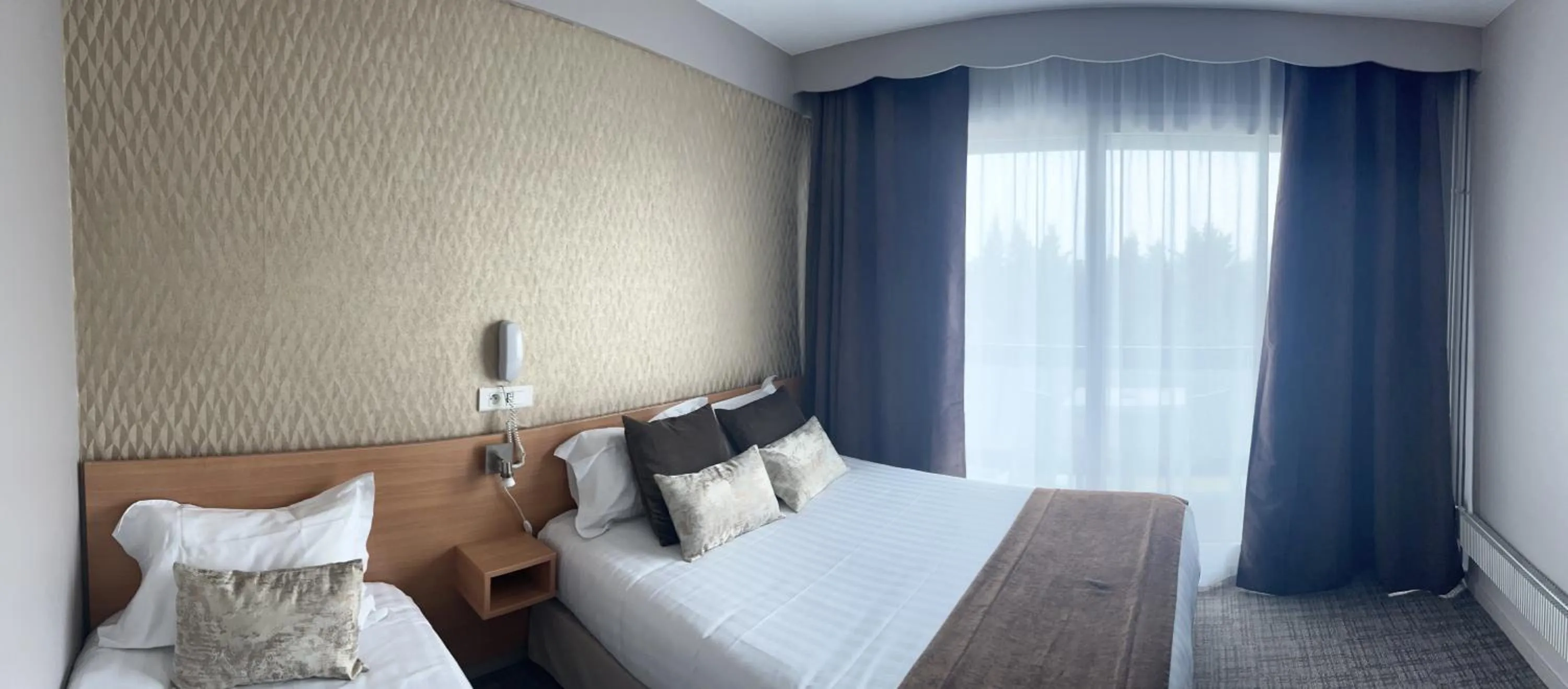 Bed in The Originals City, Hôtel Villancourt, Grenoble Sud