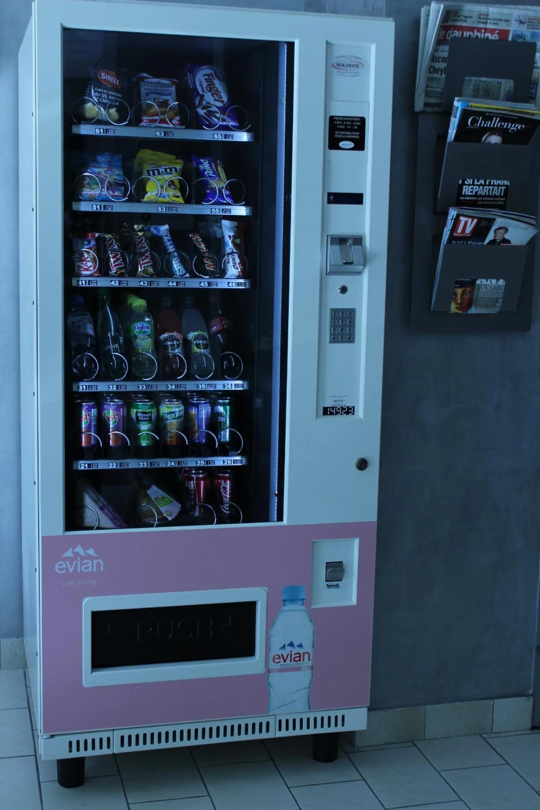 Lobby or reception in The Originals City, Hôtel Villancourt, Grenoble Sud