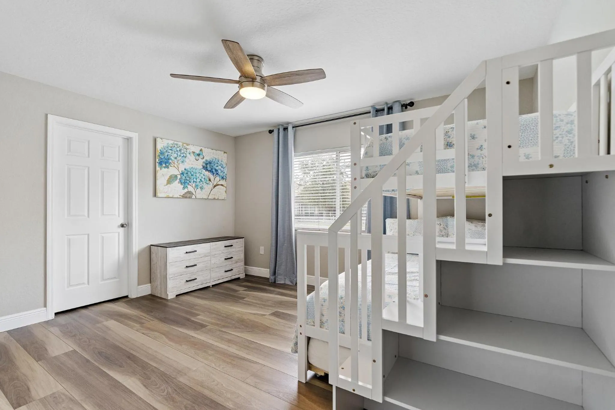 bunk bed in WindsorHills Villa Pool Resort Amenities Minutes to Disney