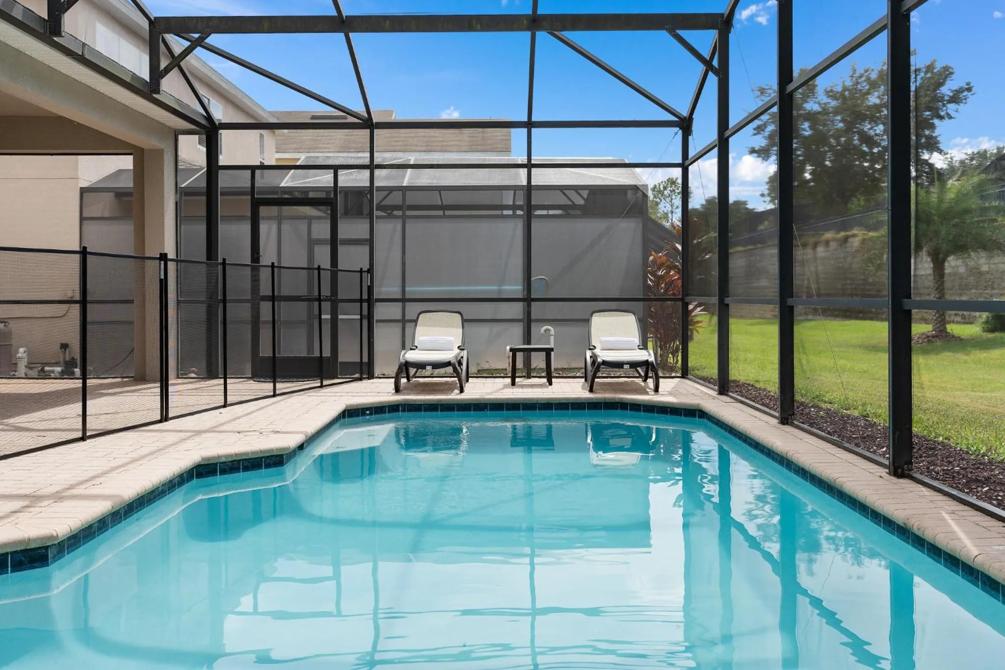 Swimming pool in WindsorHills Villa Pool Resort Amenities Minutes to Disney