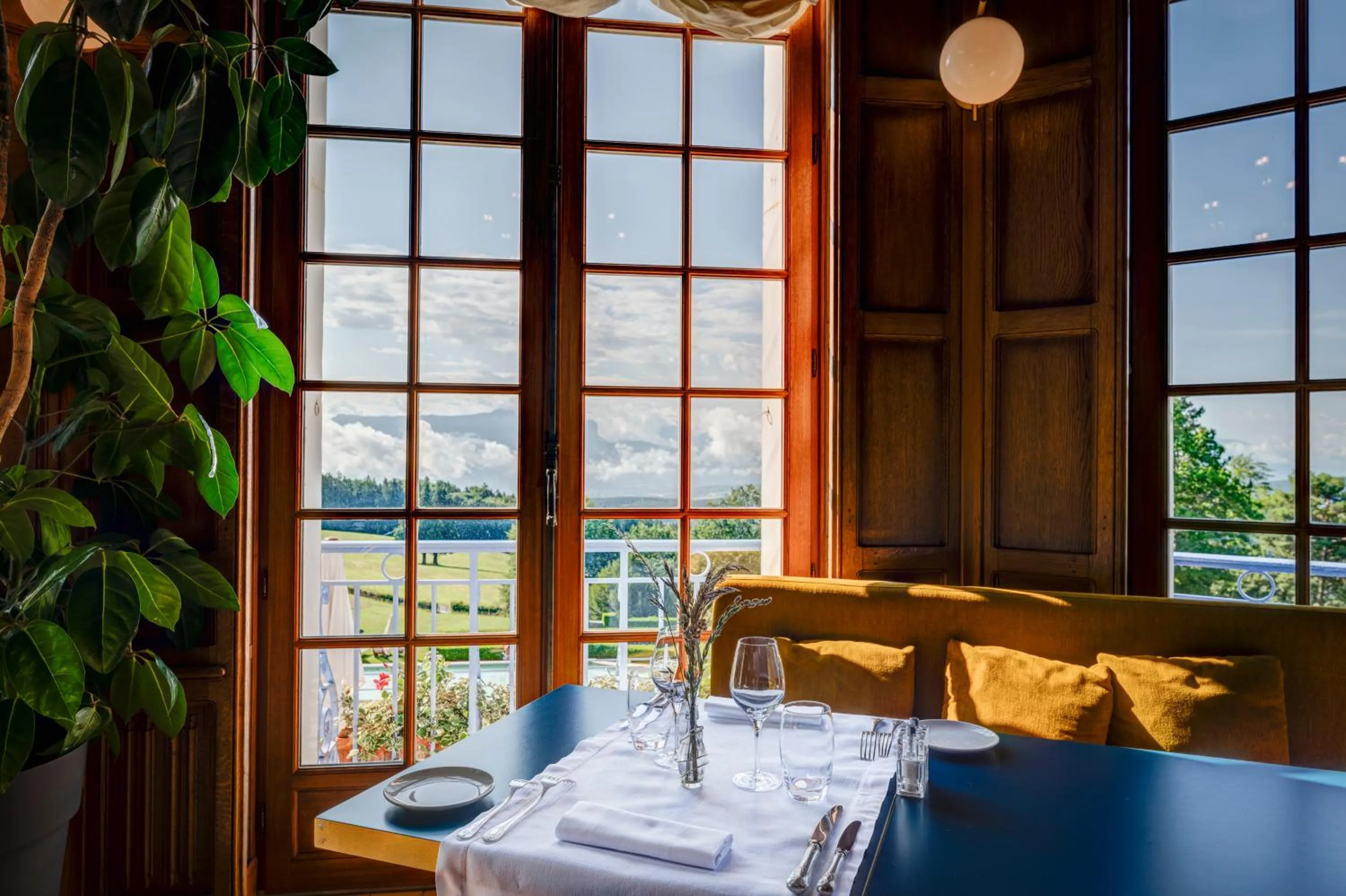 Restaurant/places to eat in Château des Avenieres - Relais & Châteaux