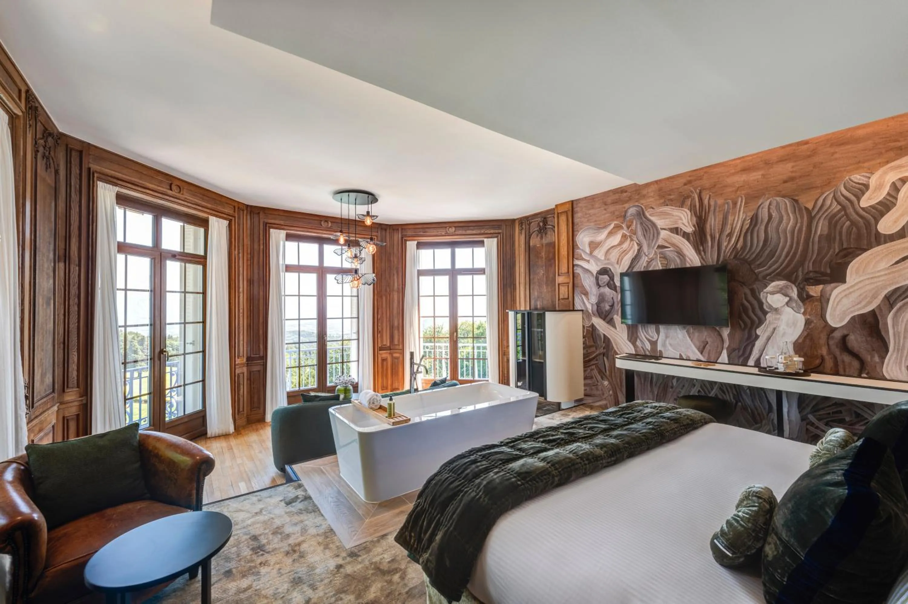 Bed in Château des Avenieres - Relais & Châteaux