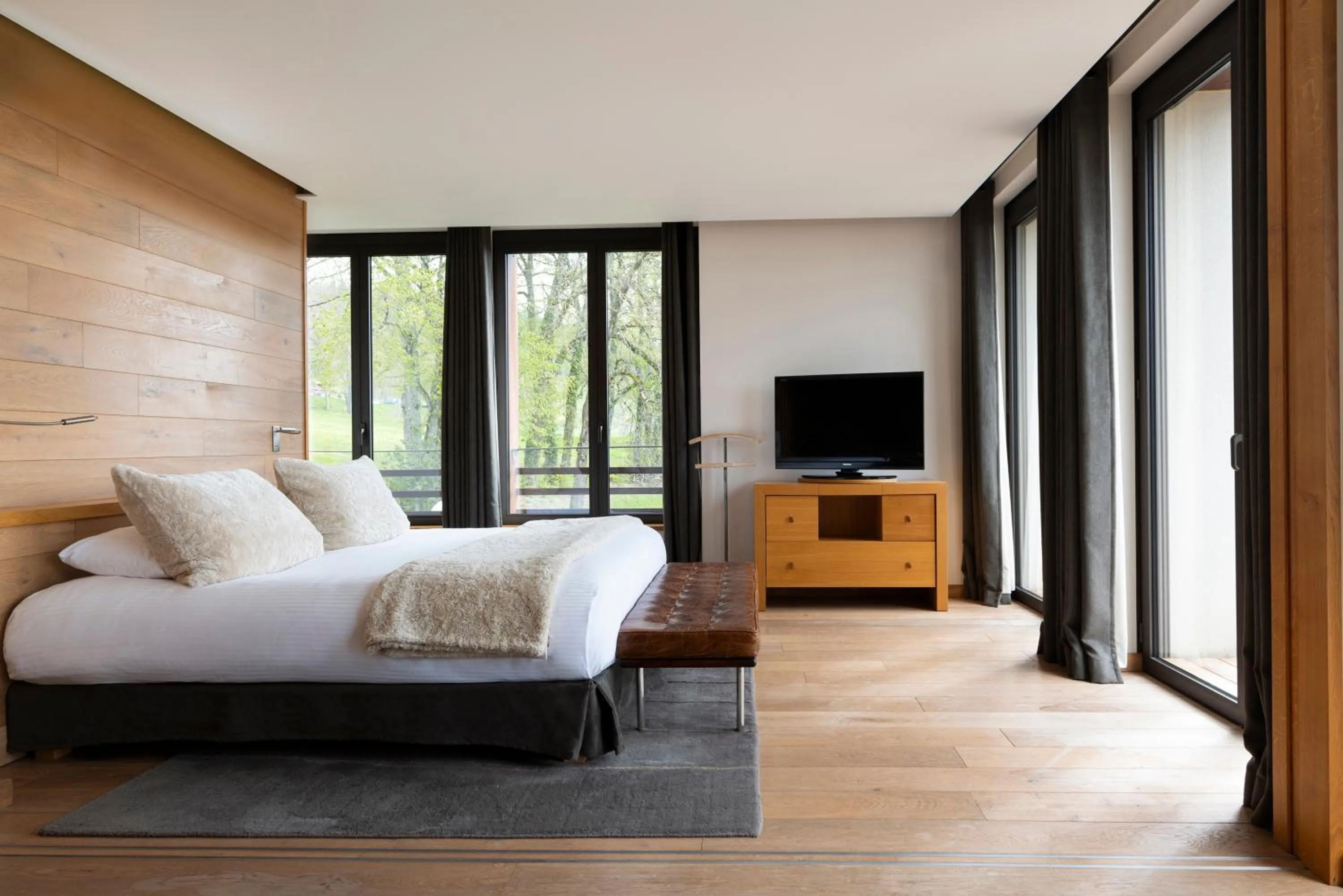 Bed in Château des Avenieres - Relais & Châteaux