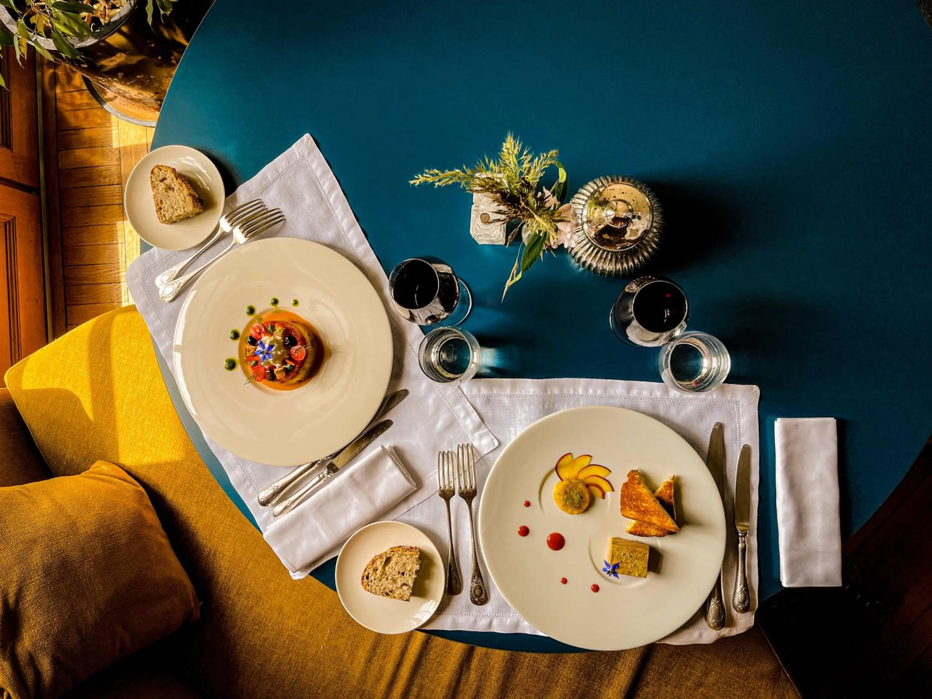 Food and drinks in Château des Avenieres - Relais & Châteaux