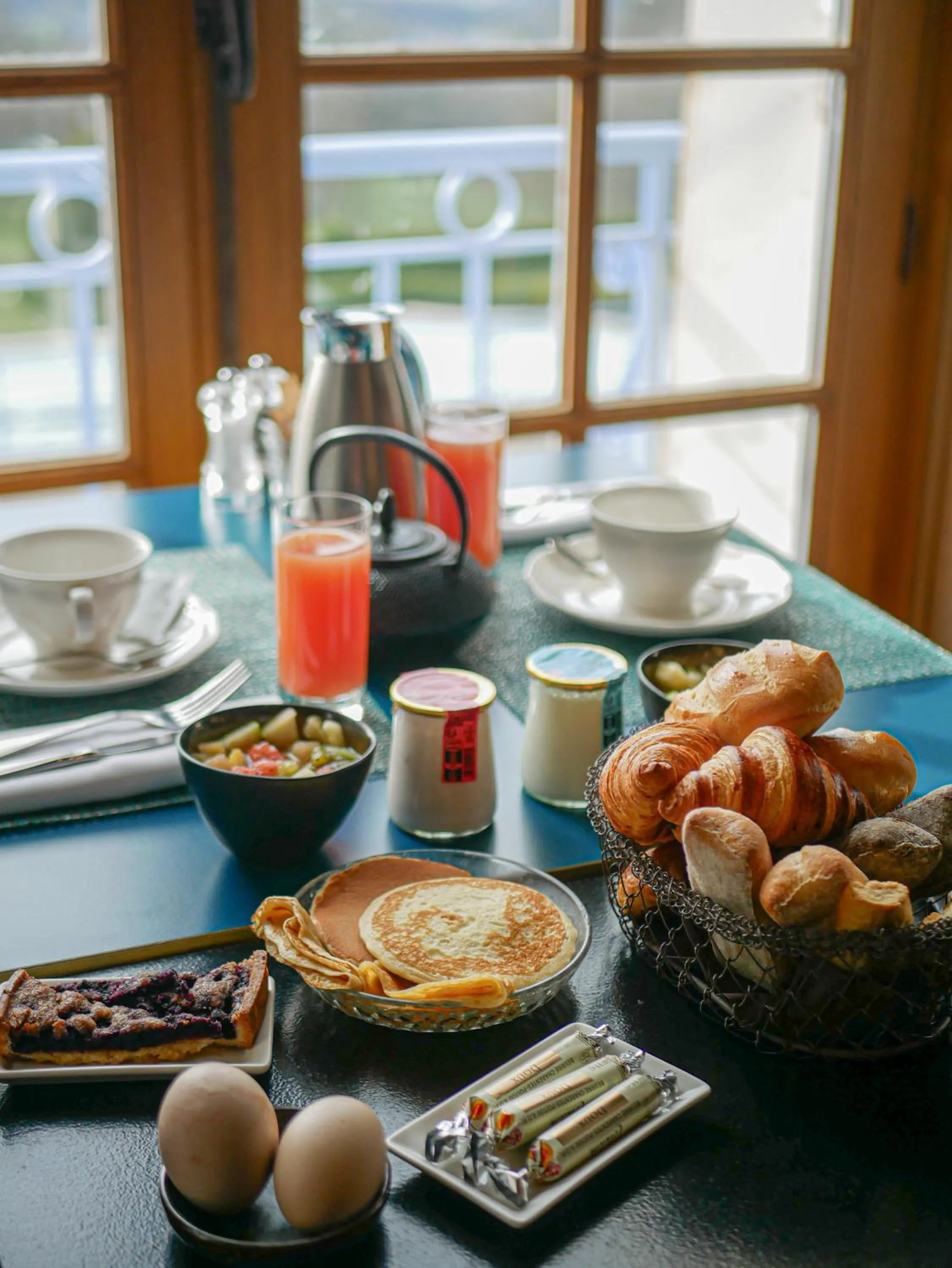 Food and drinks in Château des Avenieres