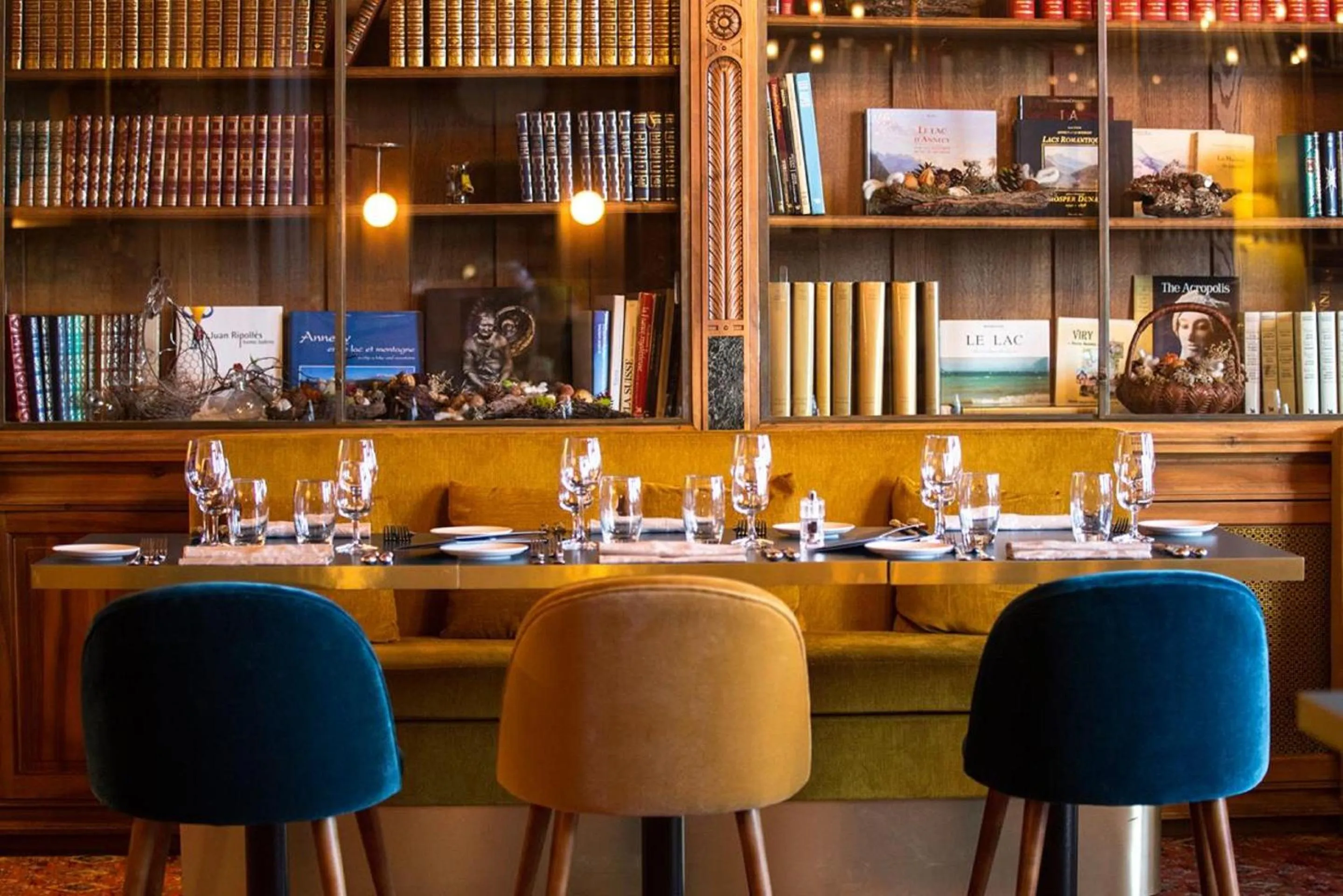 Restaurant/places to eat in Château des Avenieres - Relais & Châteaux